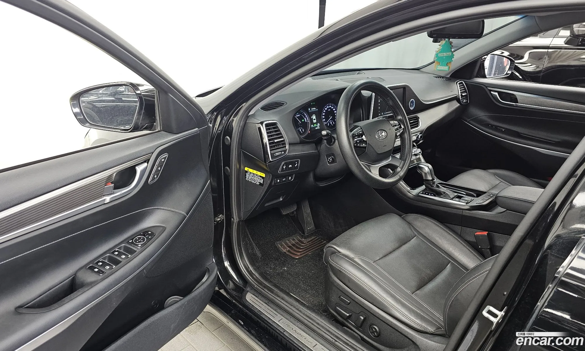 Hyundai Grandeur IG Hybrid 2017 — 10