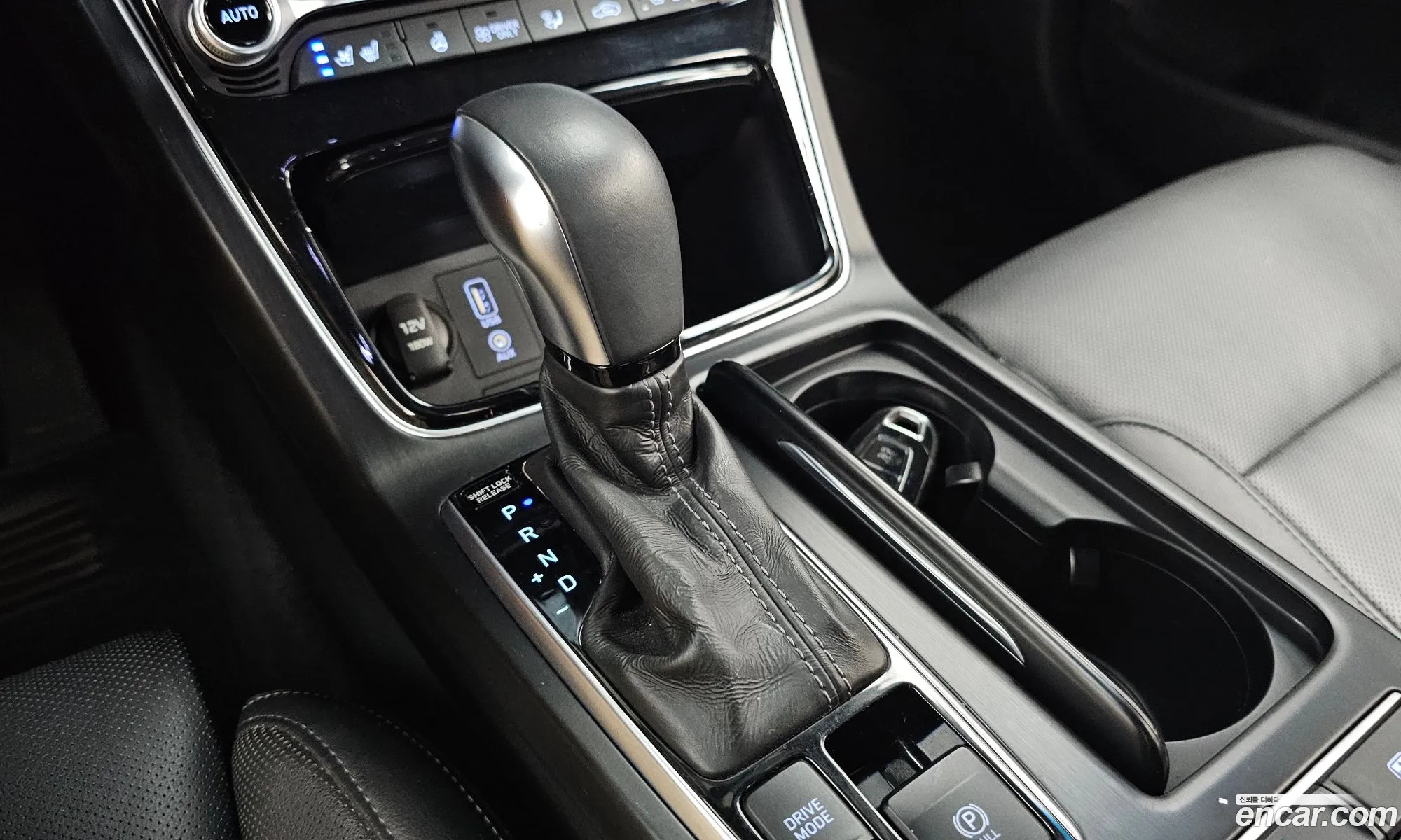 Hyundai Grandeur IG Hybrid 2017 — 11