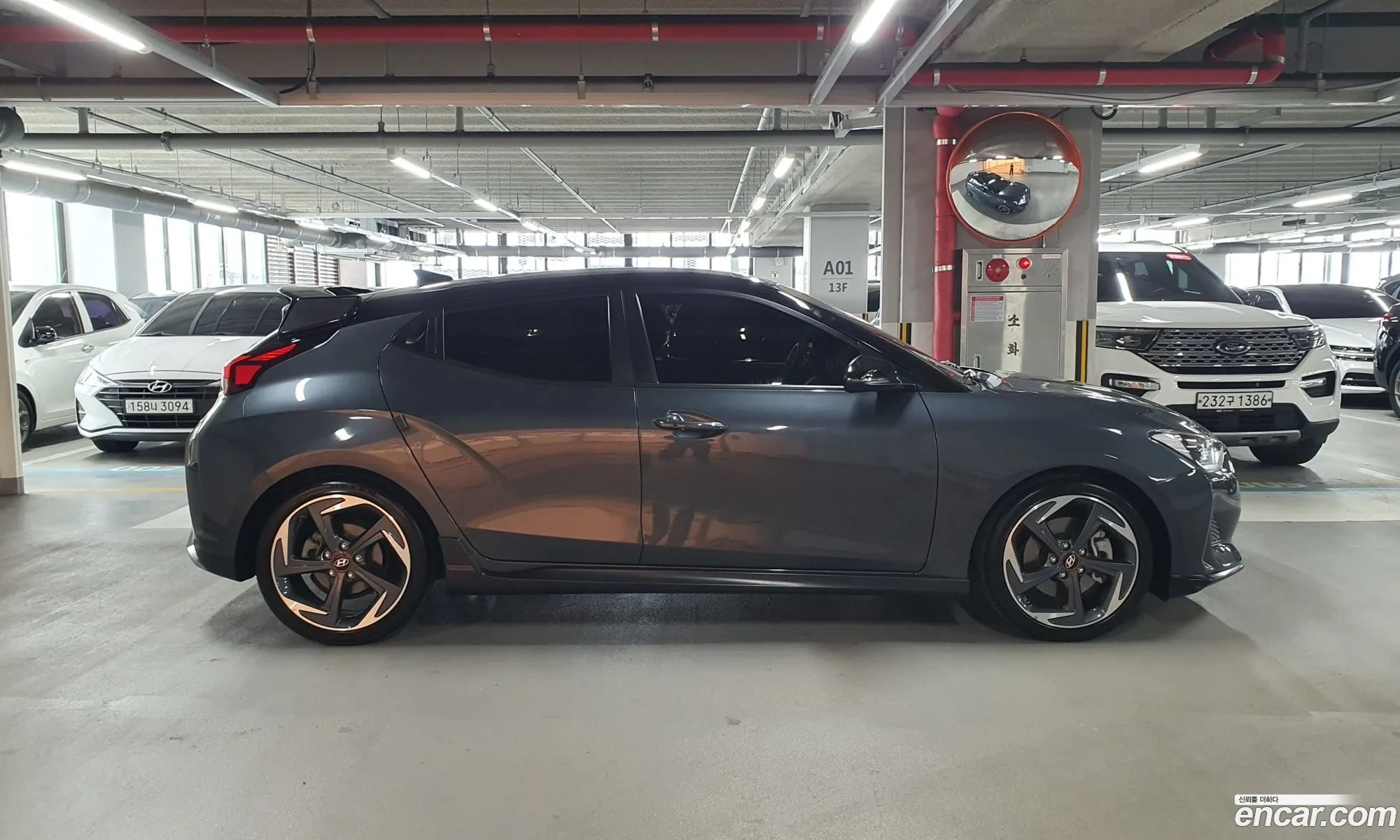 Hyundai Veloster 2018 — 18