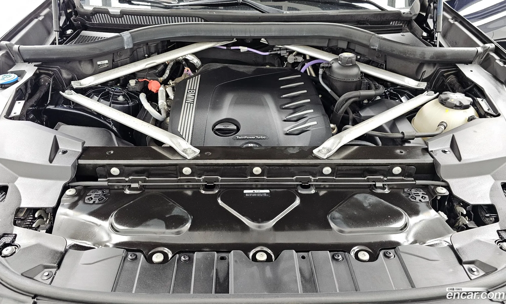 BMW X5 2021 — 22