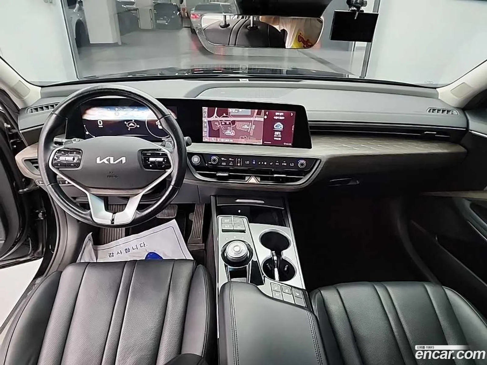Kia K8 2021 — 17