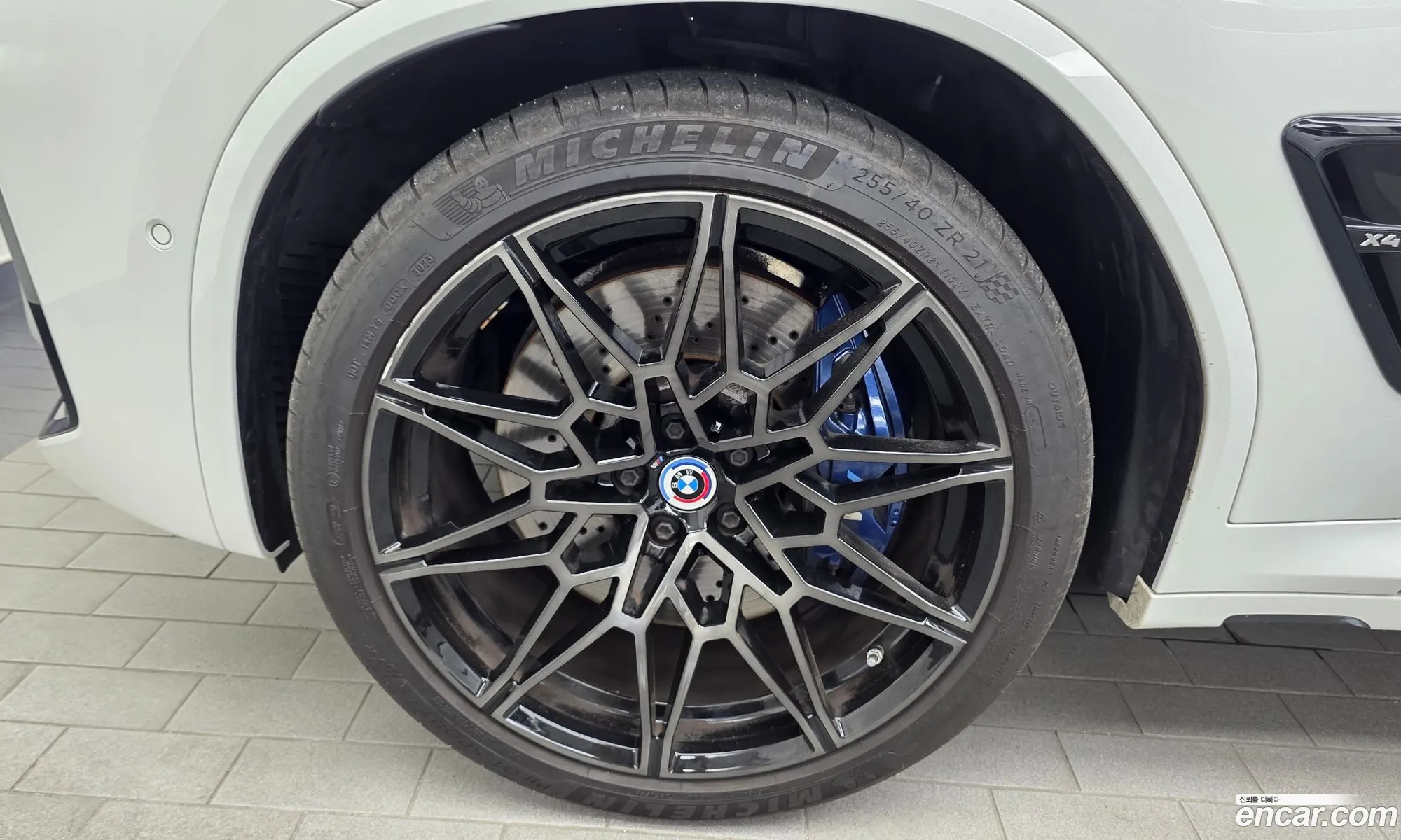 BMW X4 M 2023 — 17