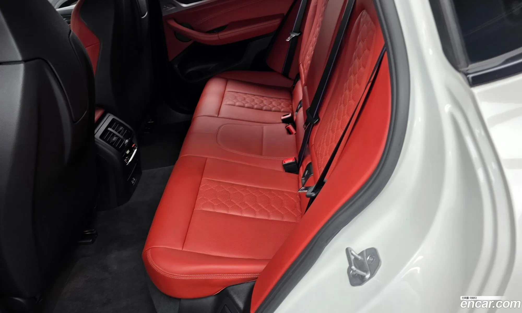 BMW X4 M 2023 — 18
