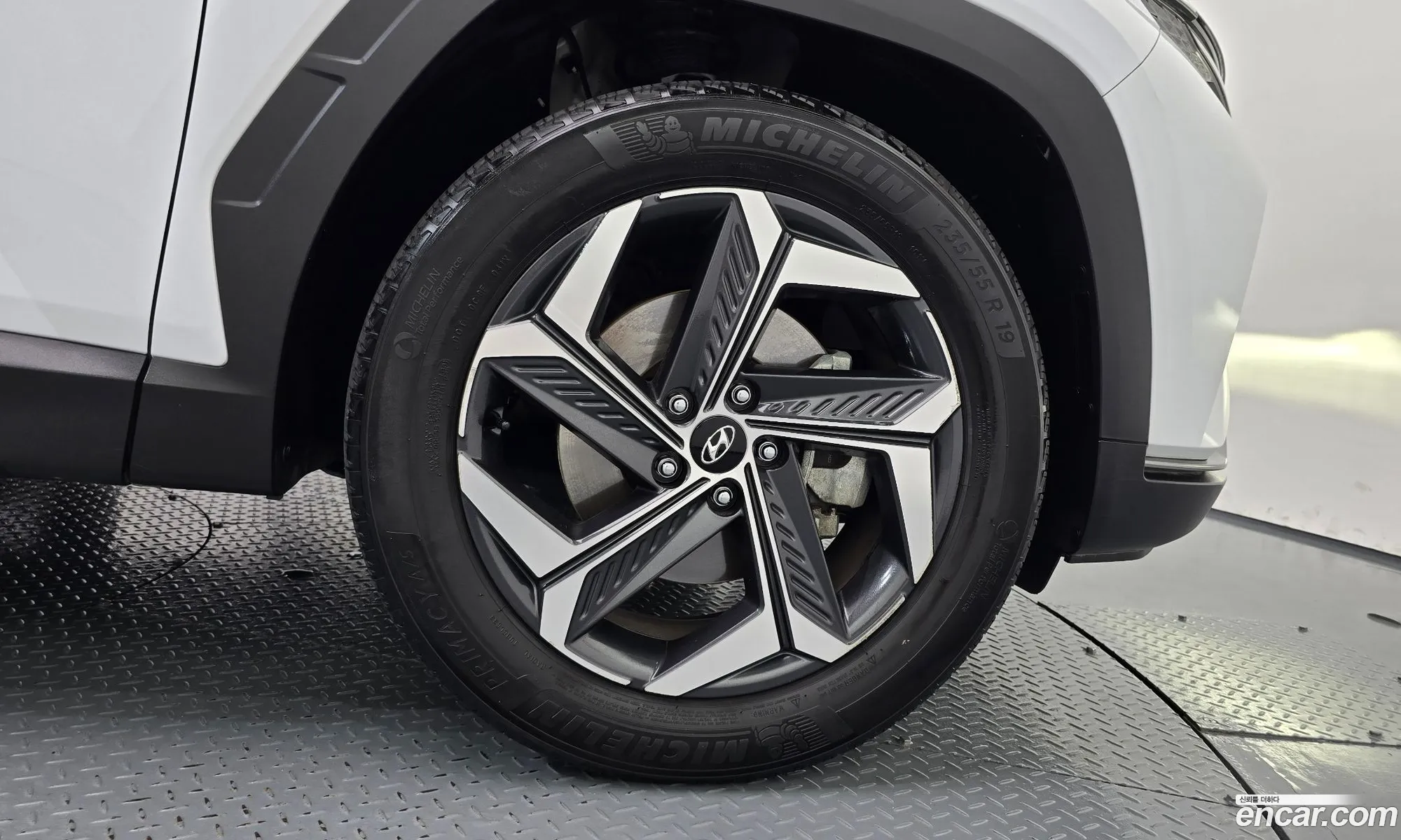 Hyundai Tucson 2023 — 21