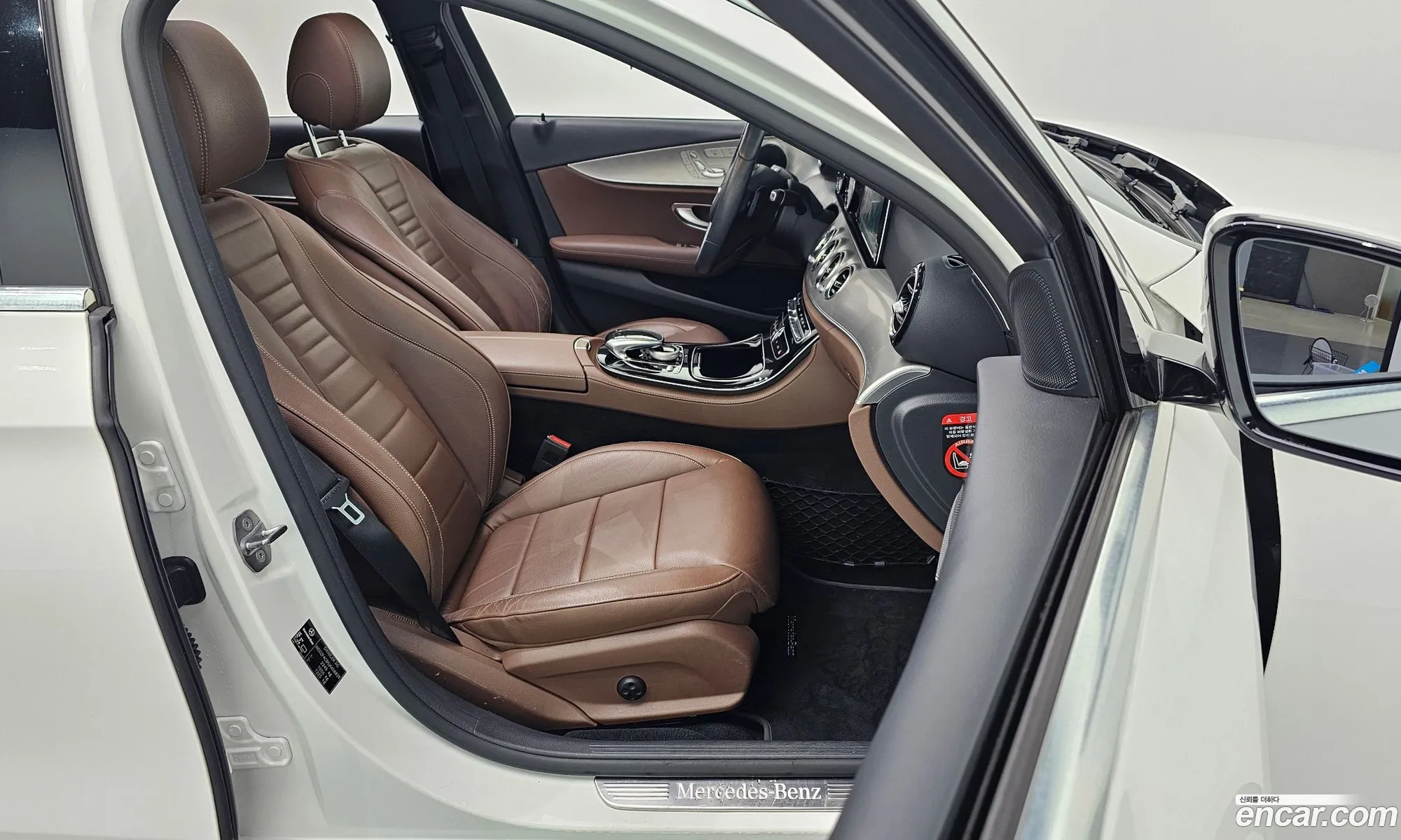 Mercedes-Benz E-Class W213 2018 — 15