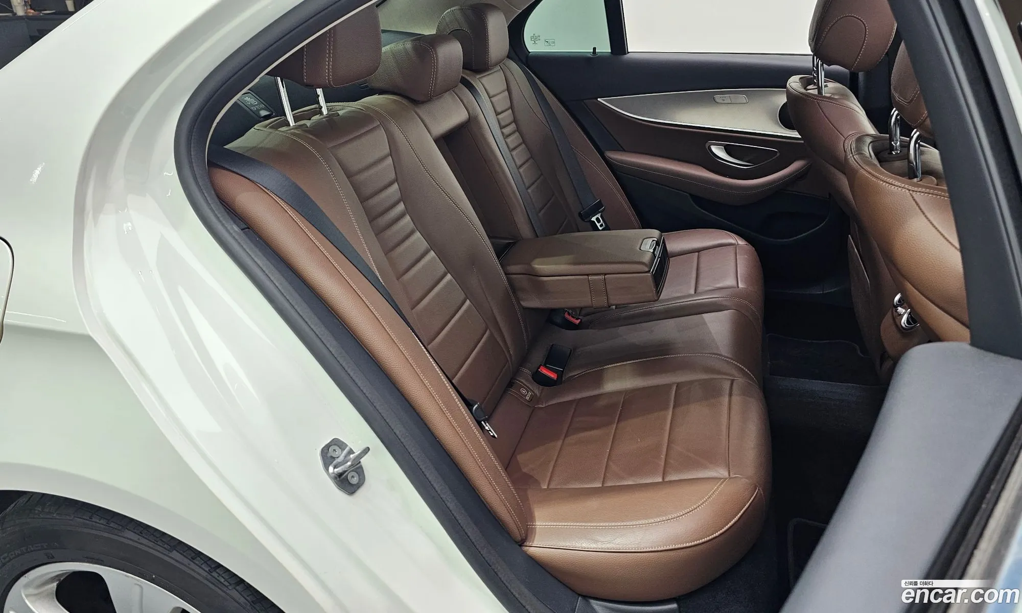 Mercedes-Benz E-Class W213 2018 — 11
