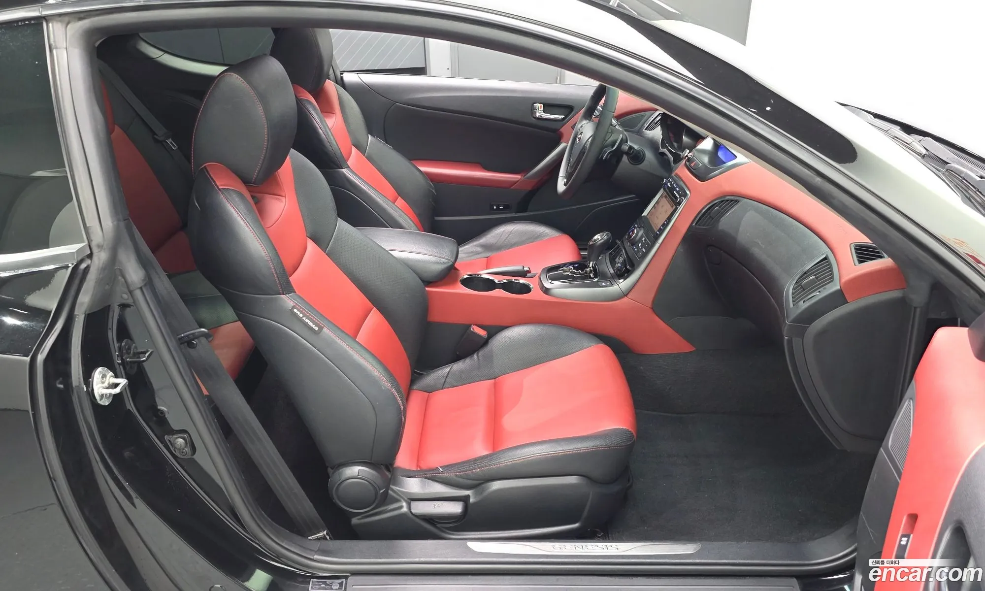 Hyundai Genesis Coupe 2011 — 20