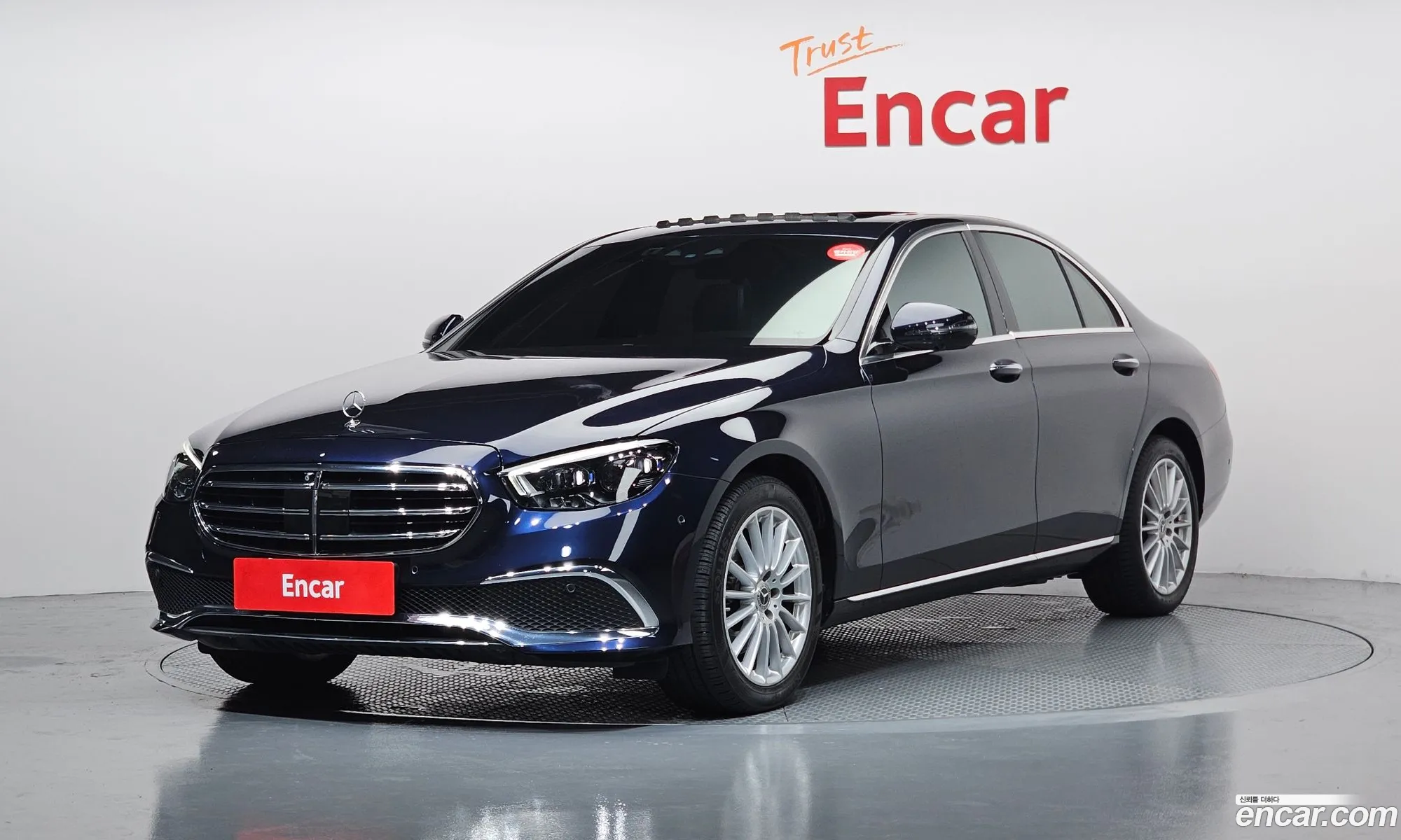 Mercedes-Benz E-Class W213 2022 — 18