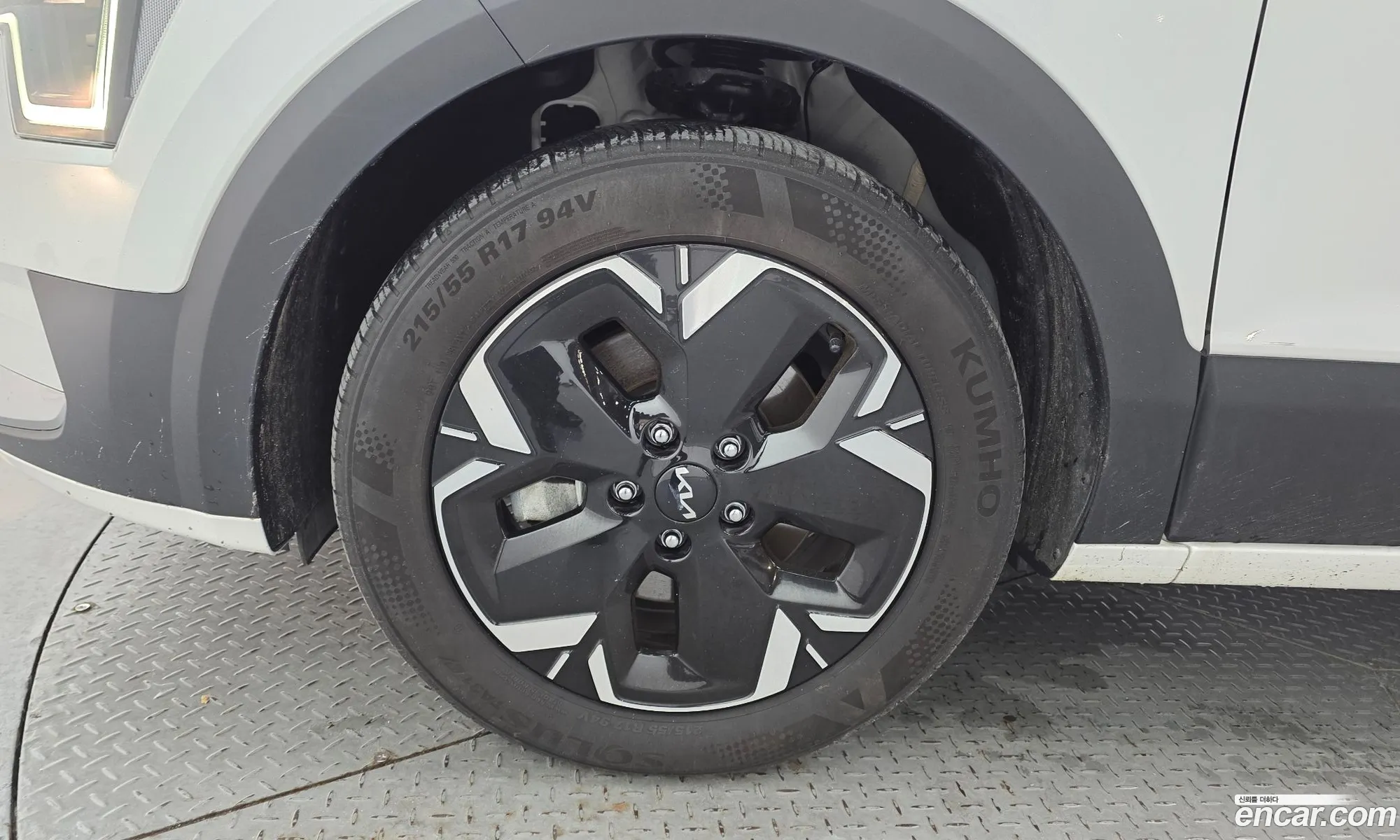 Kia Niro EV 2023 — 17