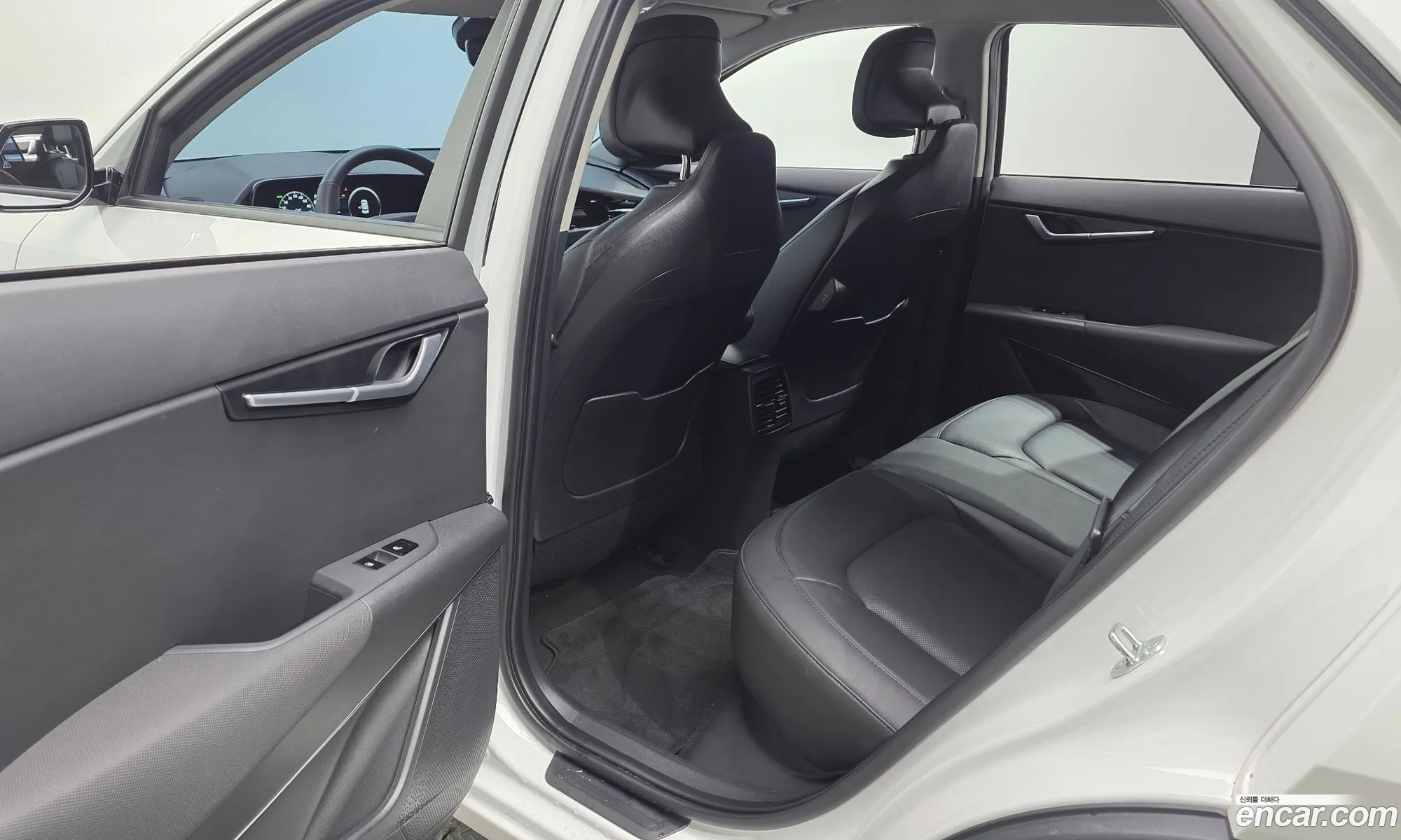 Kia Niro EV 2023 — 11