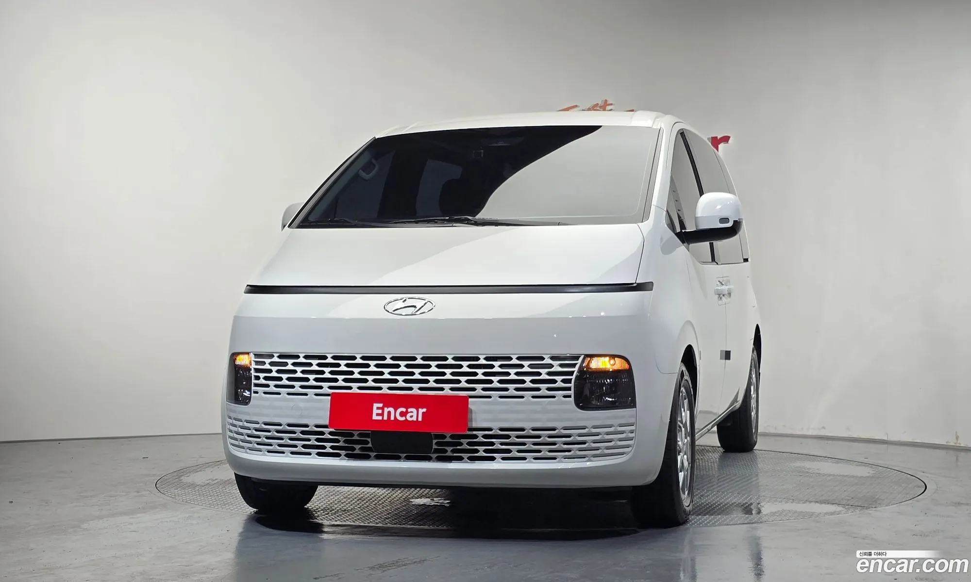 Hyundai Staria 2023 — 6