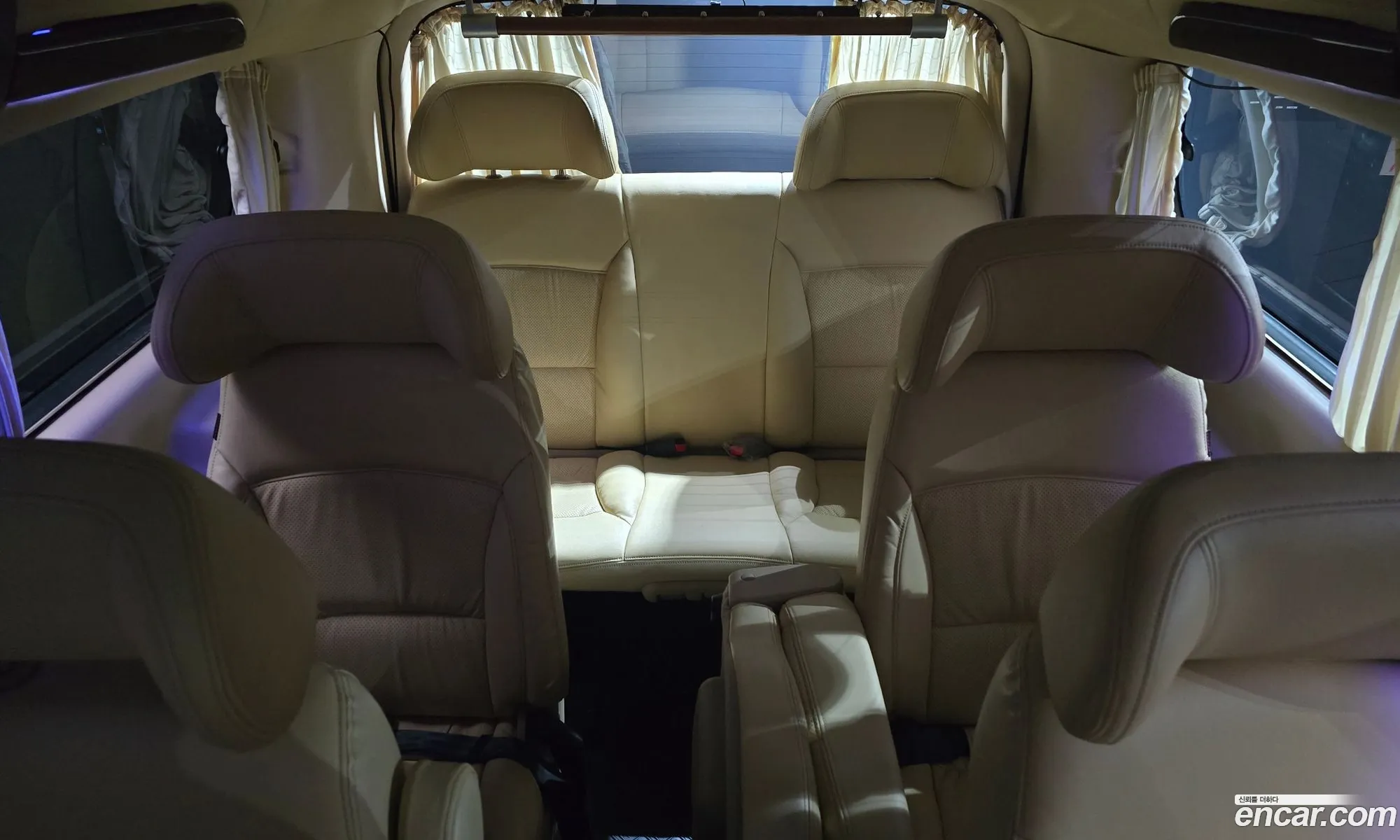 Hyundai Grand Starex 2012 — 16