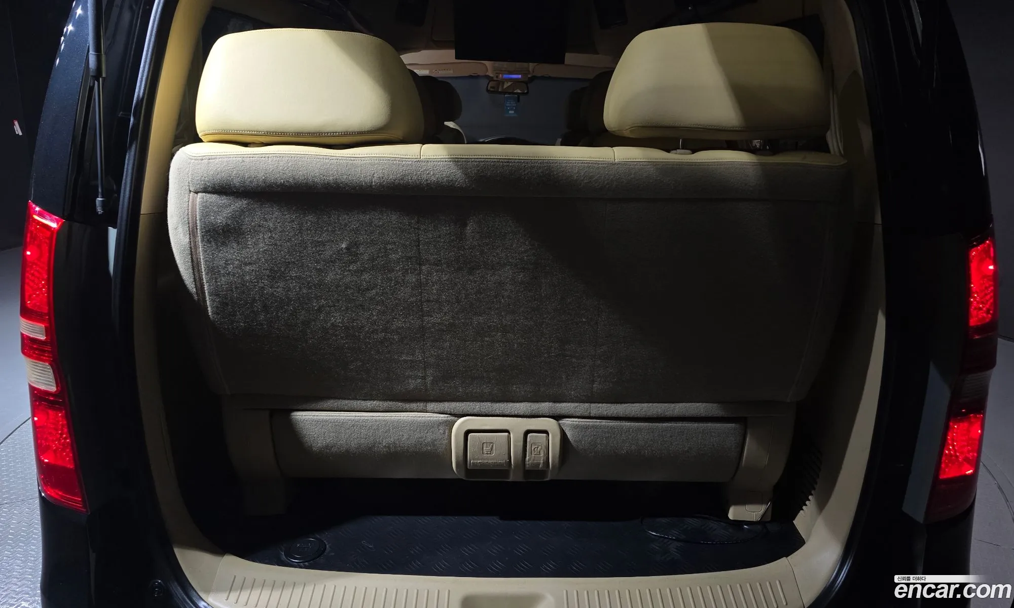 Hyundai Grand Starex 2012 — 3