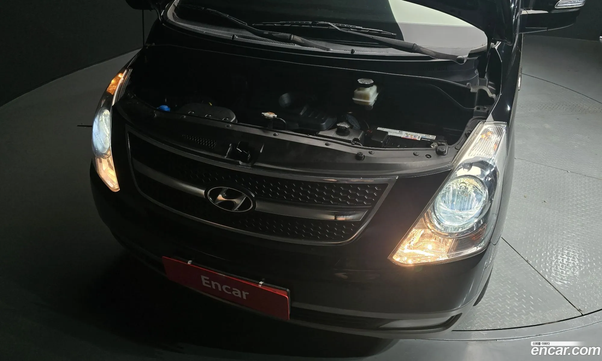 Hyundai Grand Starex 2012 — 14