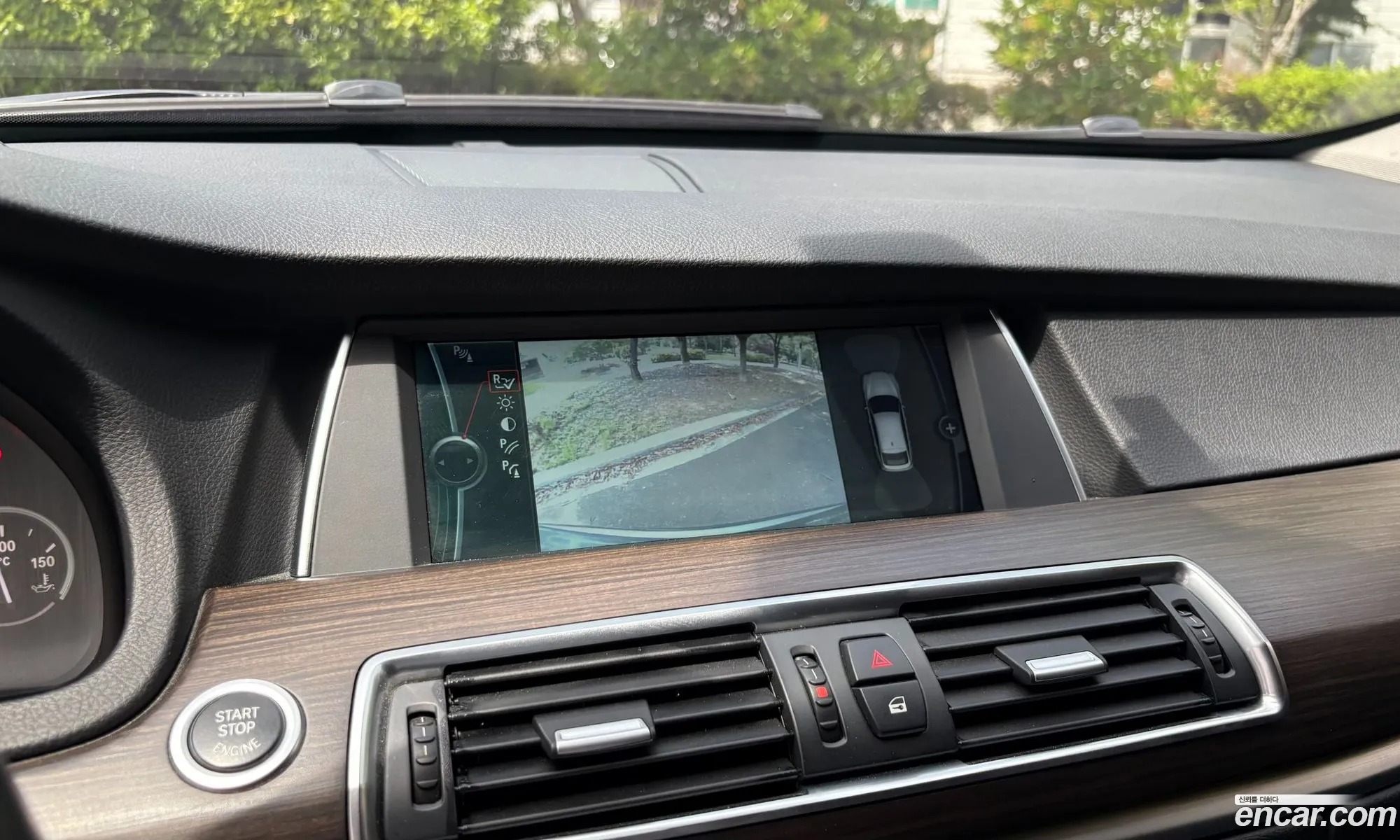 BMW 5 Series GT 2012 — 13