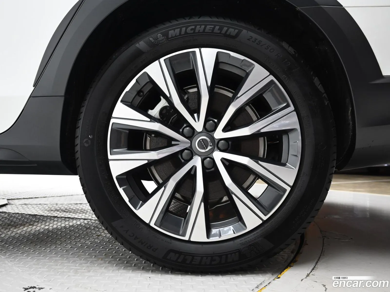 Volvo V90 Cross Country 2025 — 10