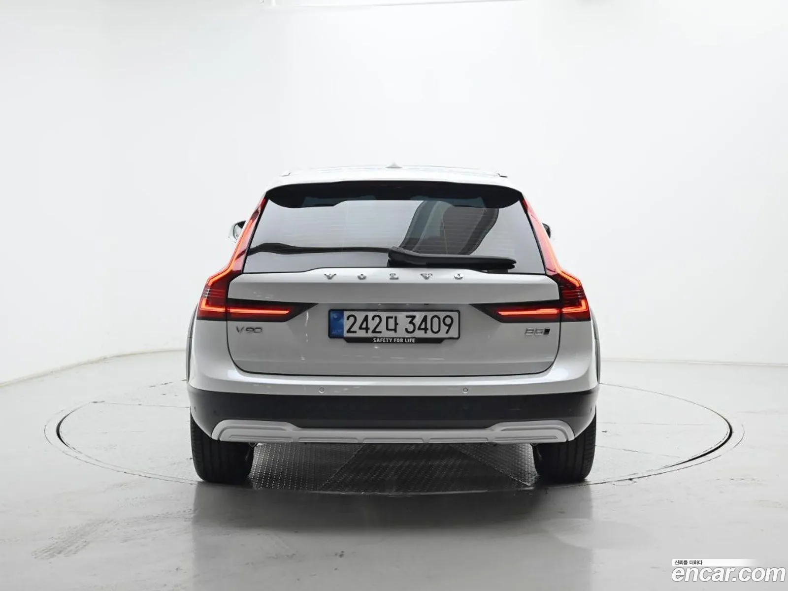 Volvo V90 Cross Country 2025 — 7