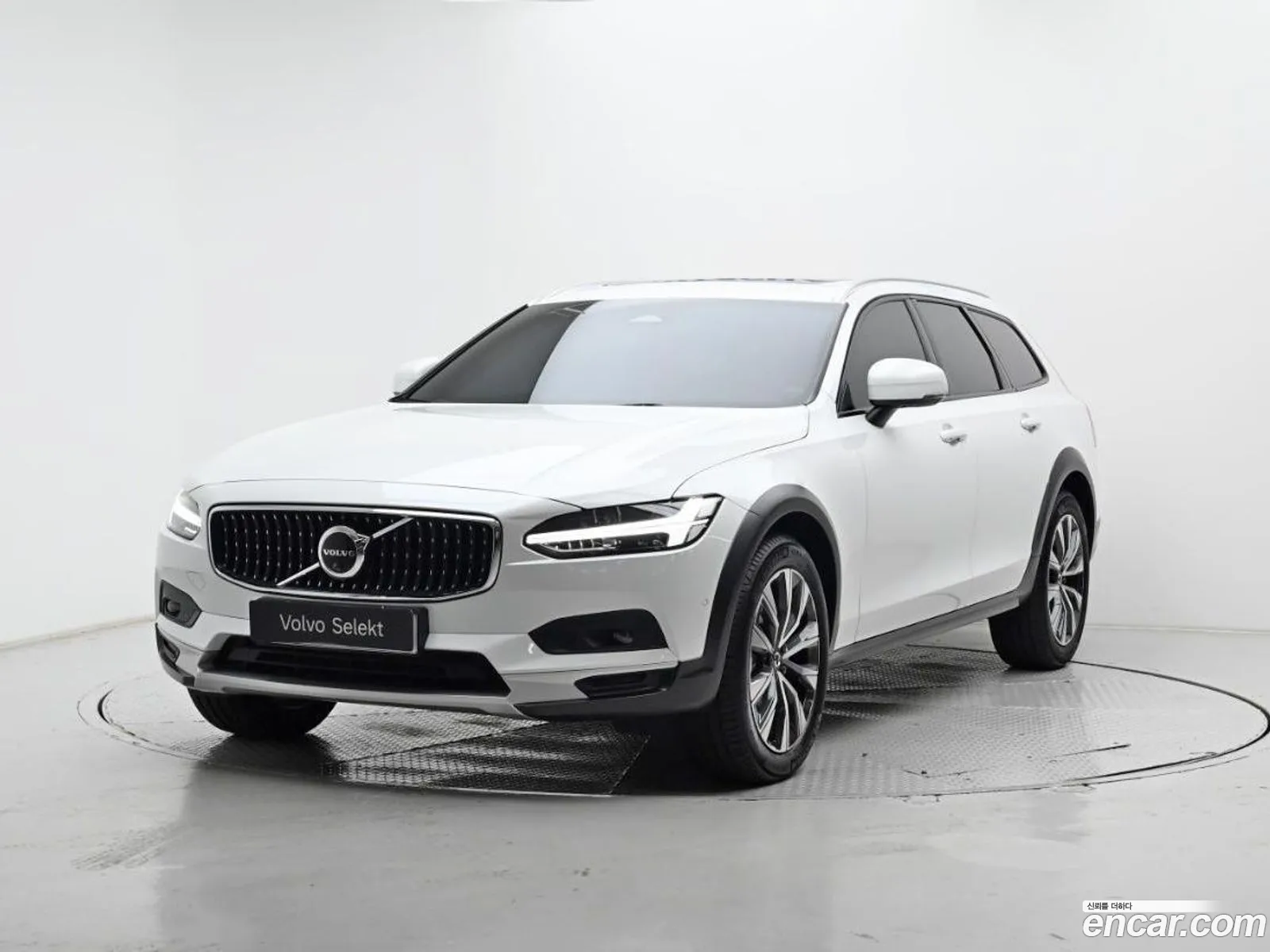 Volvo V90 Cross Country 2025 — 20