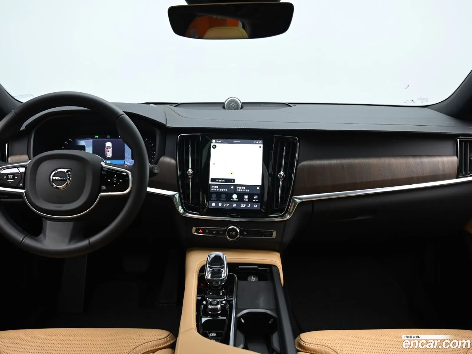 Volvo V90 Cross Country 2025 — 11