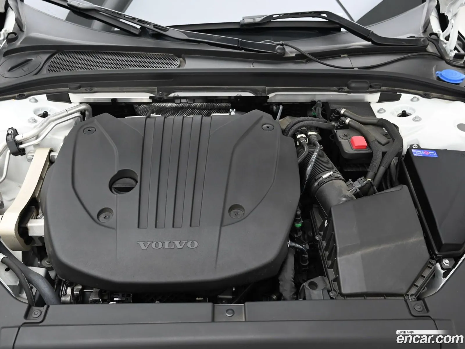 Volvo V90 Cross Country 2024 — 15