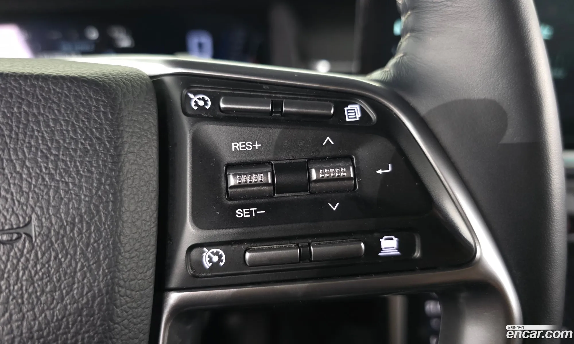 KG Mobility (SsangYong) Torres 2022 — 14