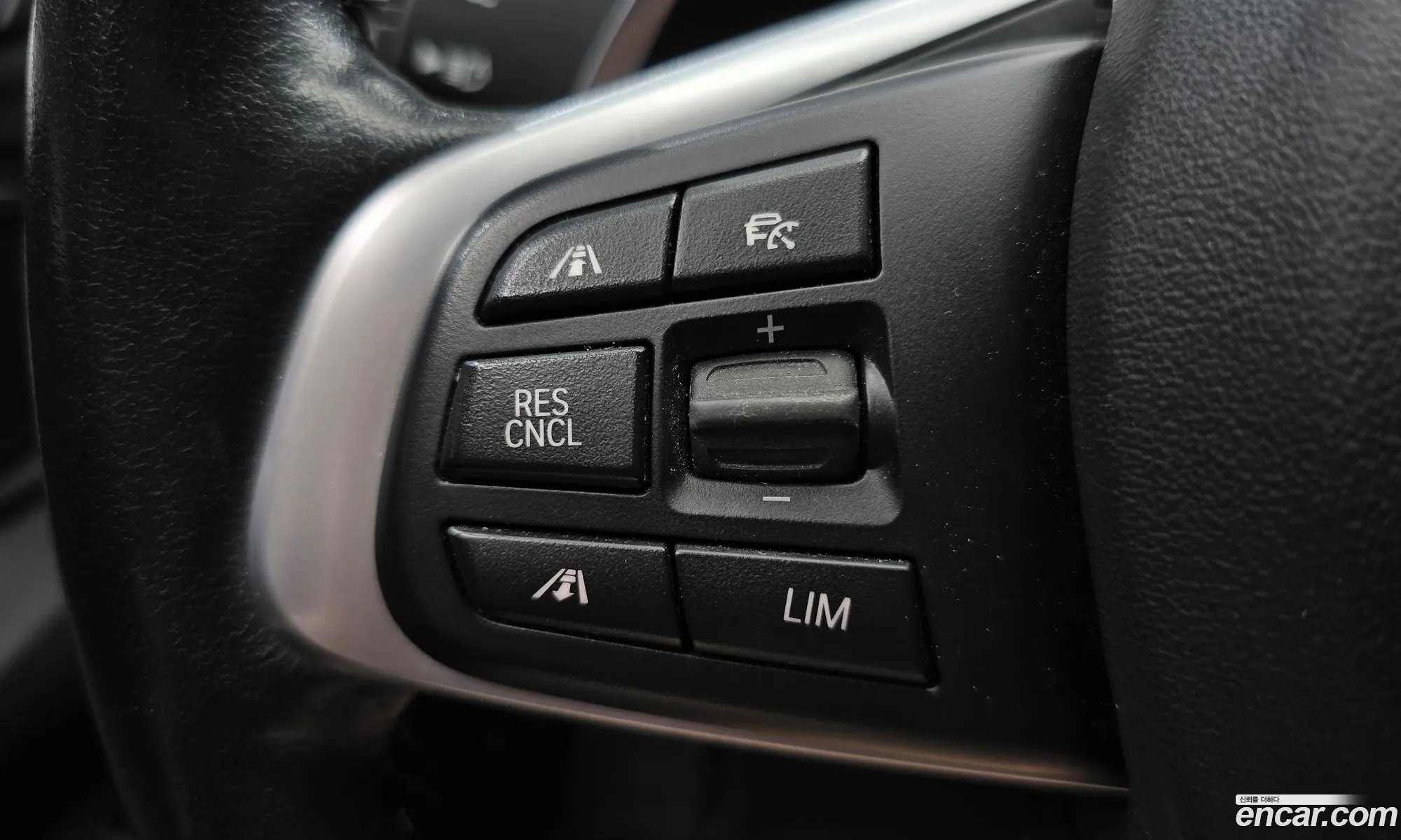 BMW X1 2022 WBA11DG03N5V33465 — 32