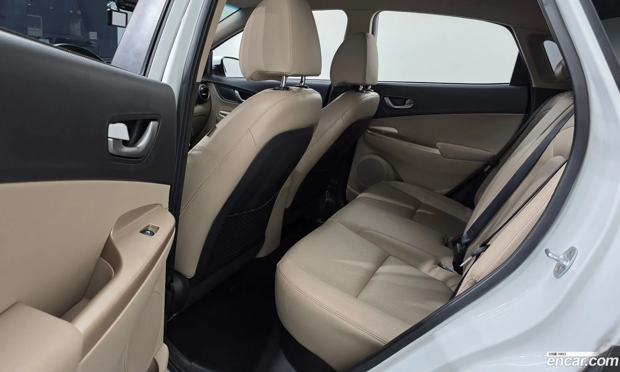 Hyundai Kona 2017 — 27