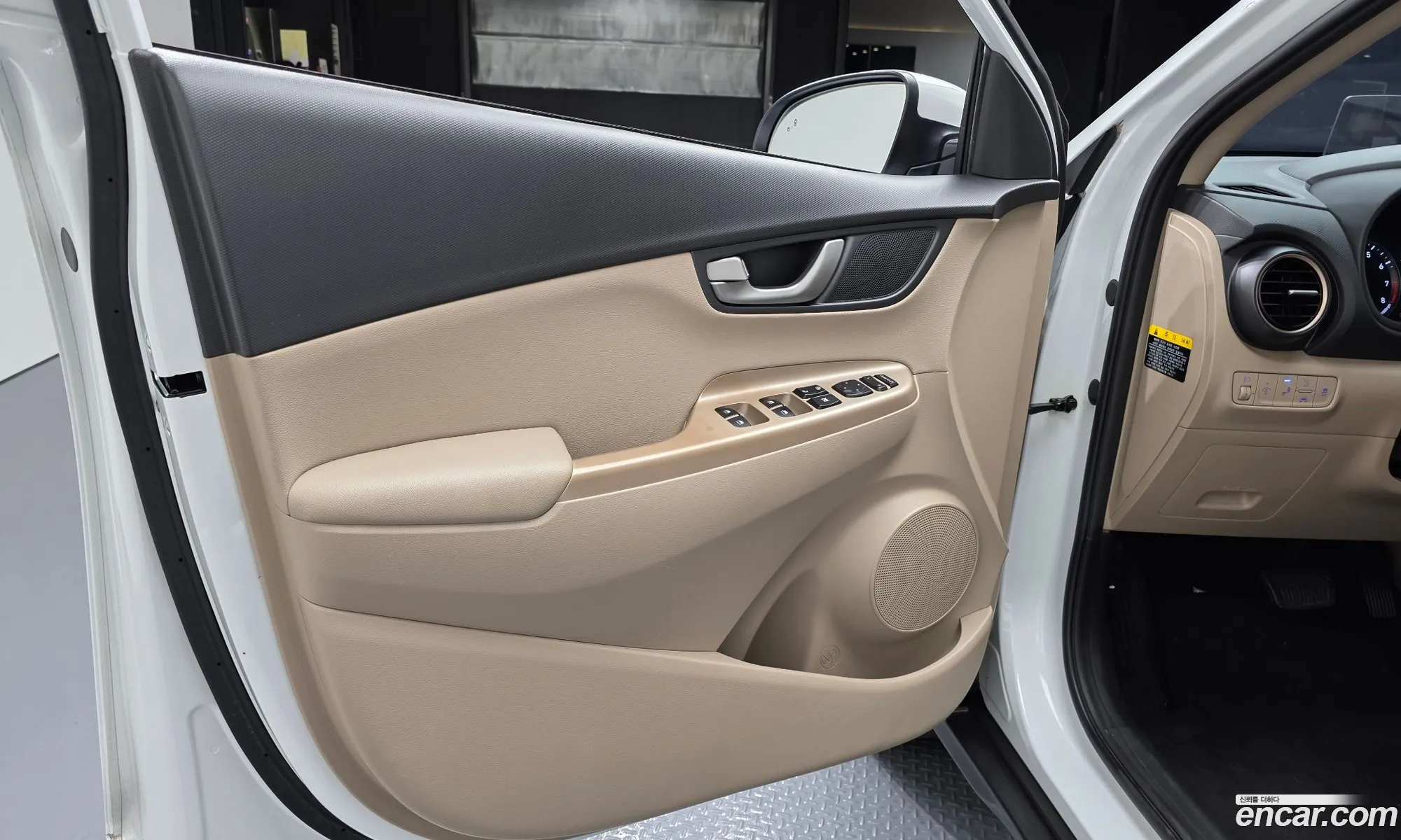 Hyundai Kona 2017 — 25
