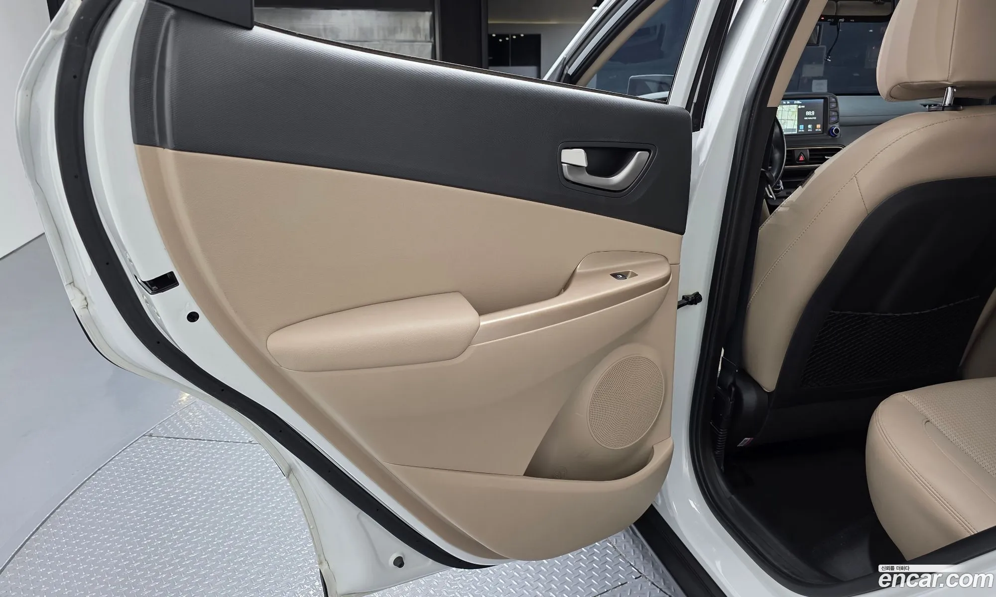 Hyundai Kona 2017 — 21