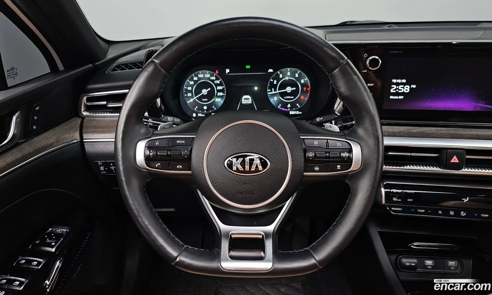 Kia K5 2021 — 8
