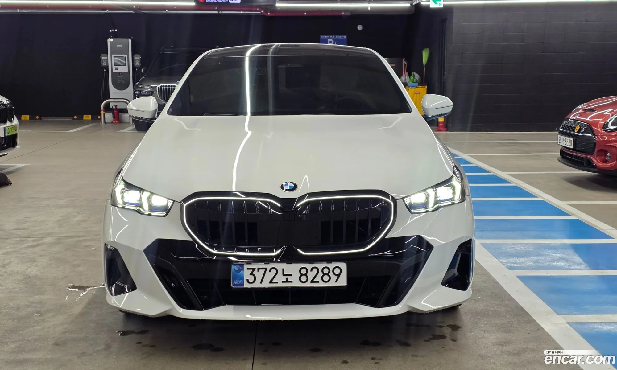 BMW 5 Series 2025 — 18