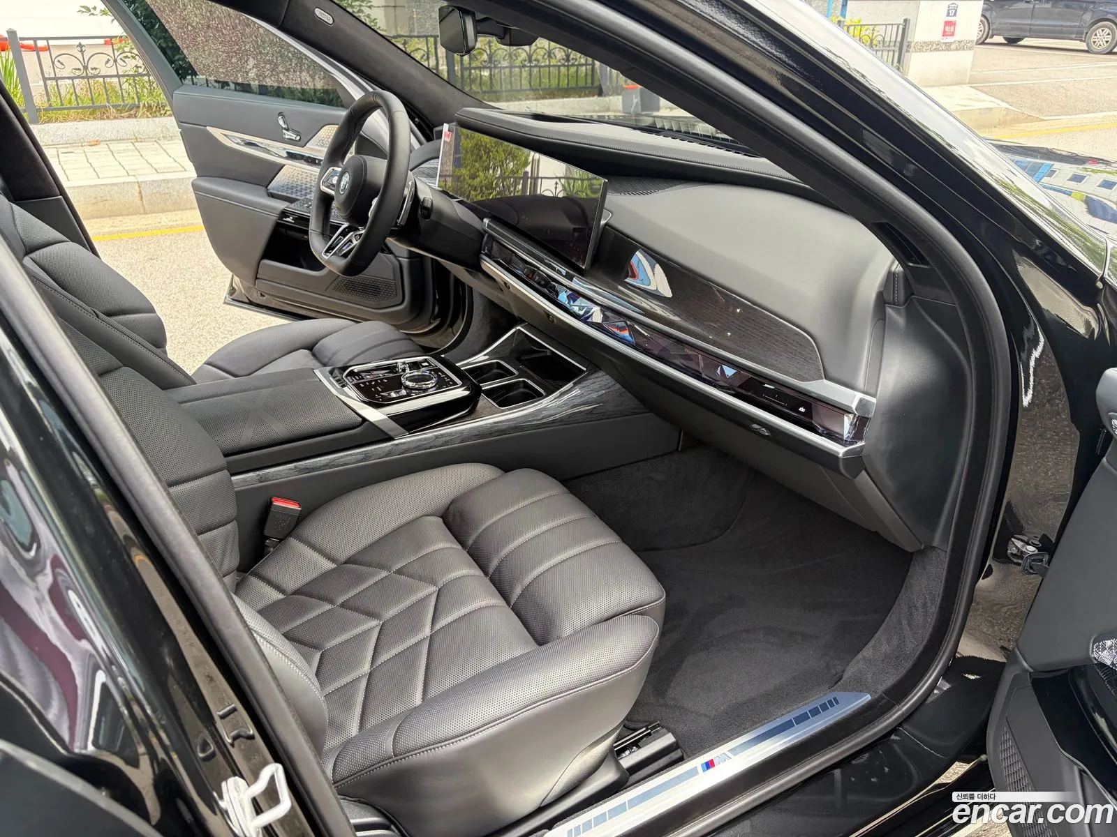 BMW 7 Series 2026 — 7