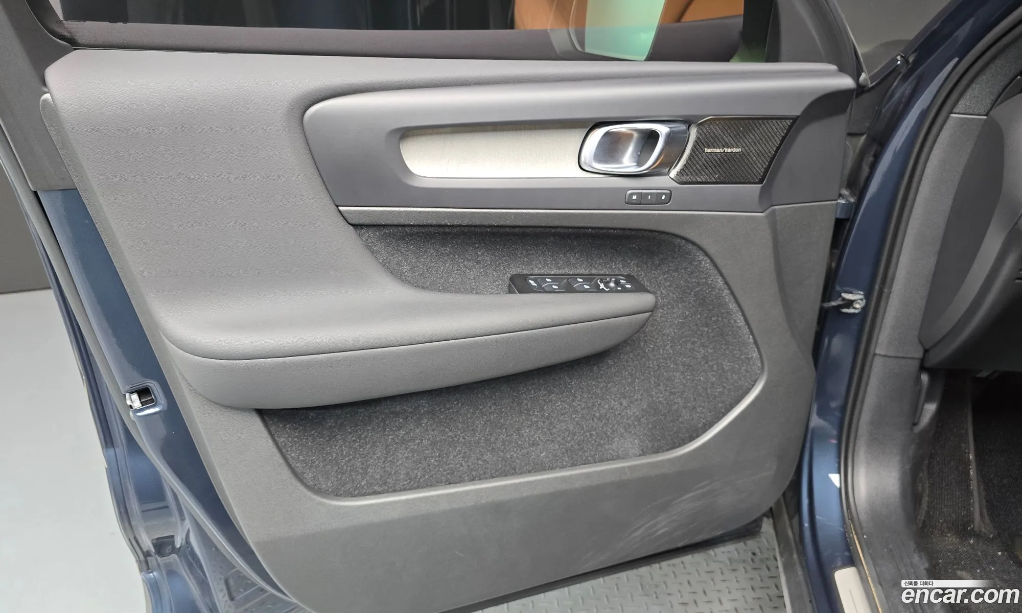 Volvo XC40 2021 YV1XZK92CN2646097 — 33