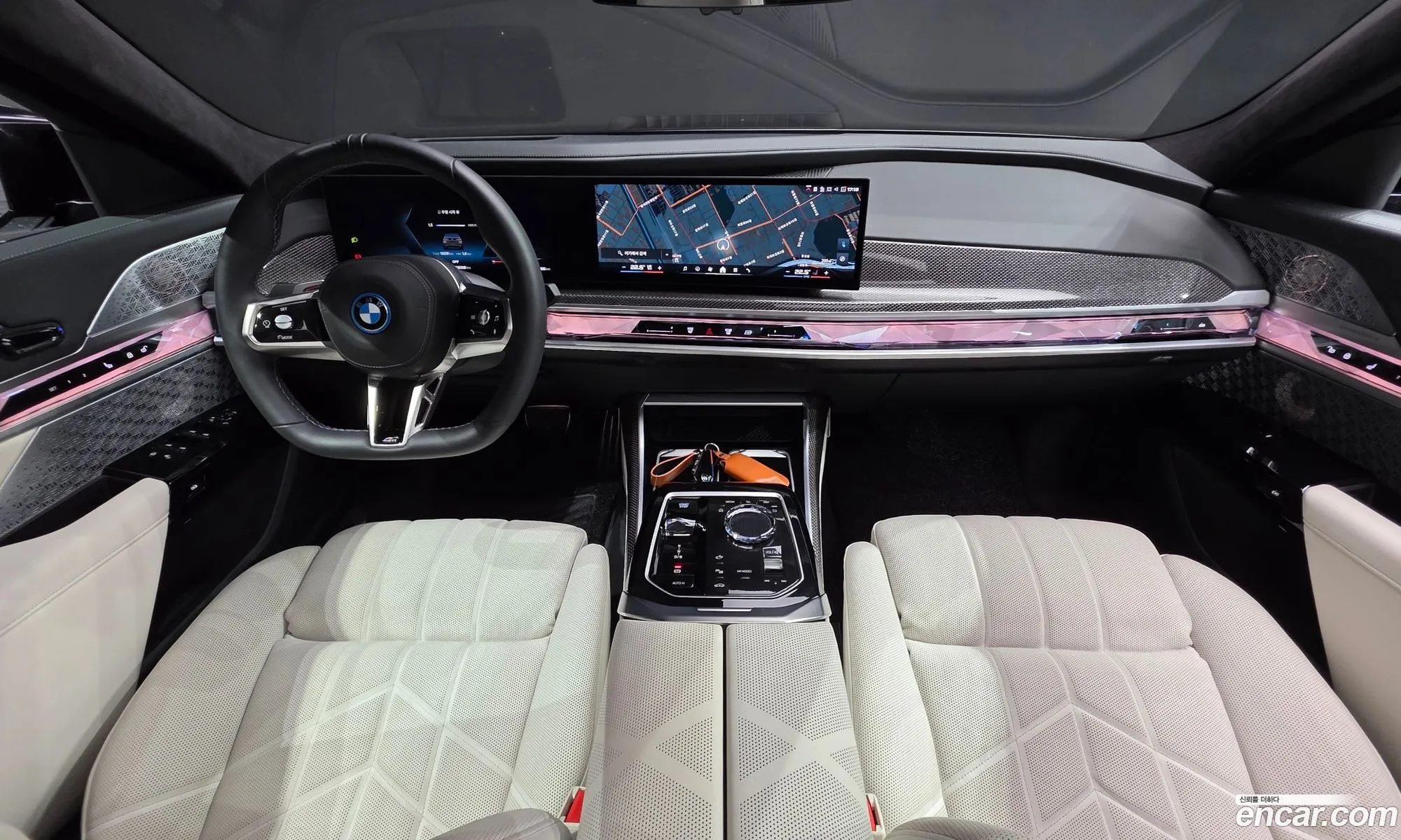 BMW i7