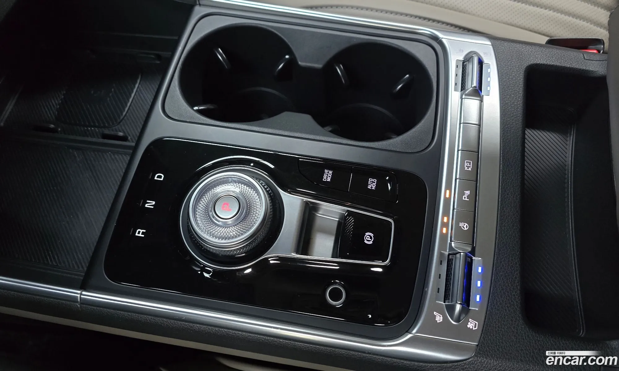 Kia Carnival 2024 — 31