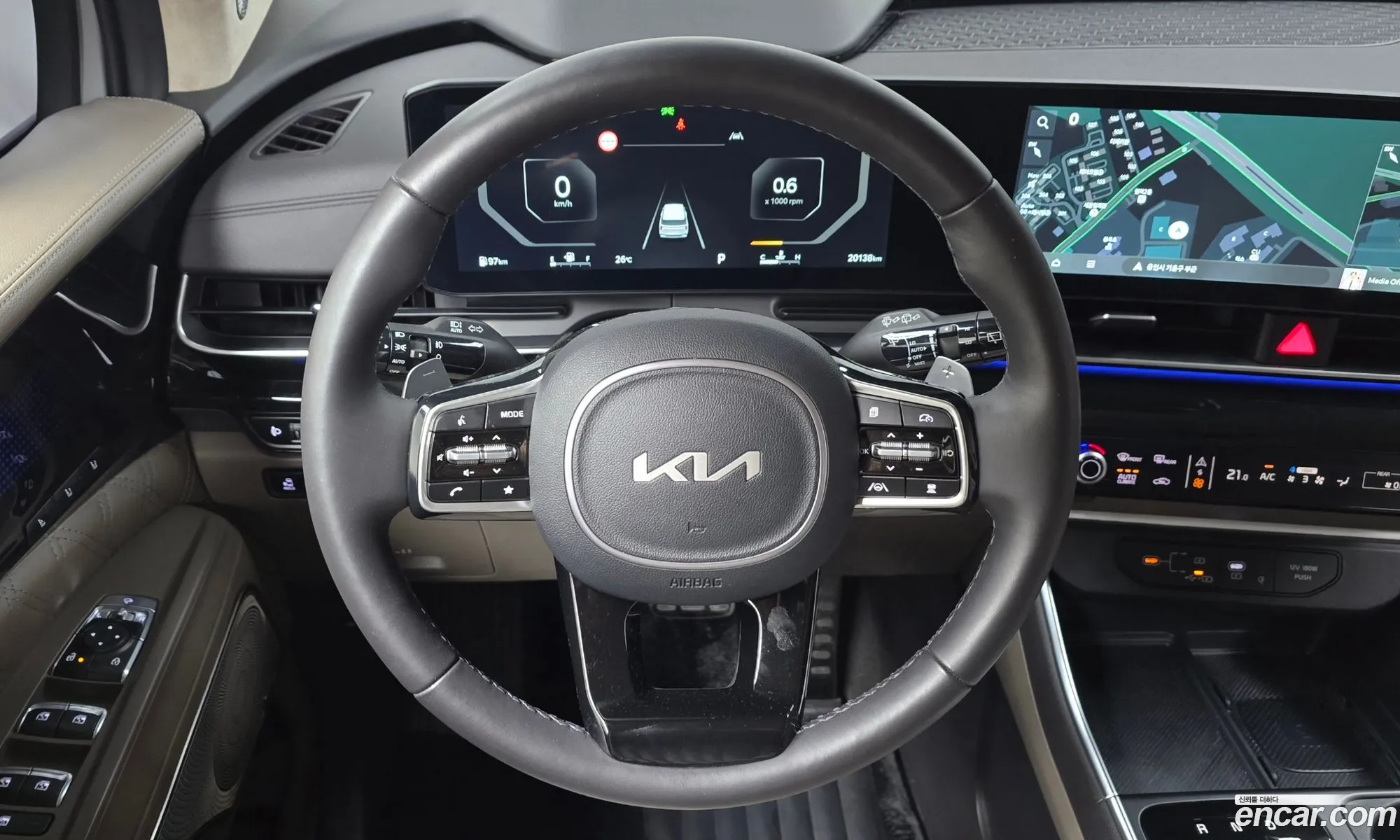 Kia Carnival 2024 — 17