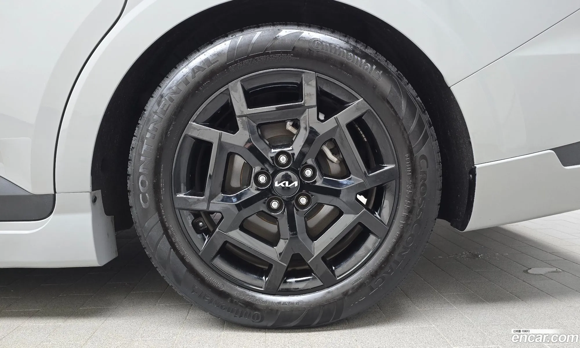 Kia Carnival 2024 — 3