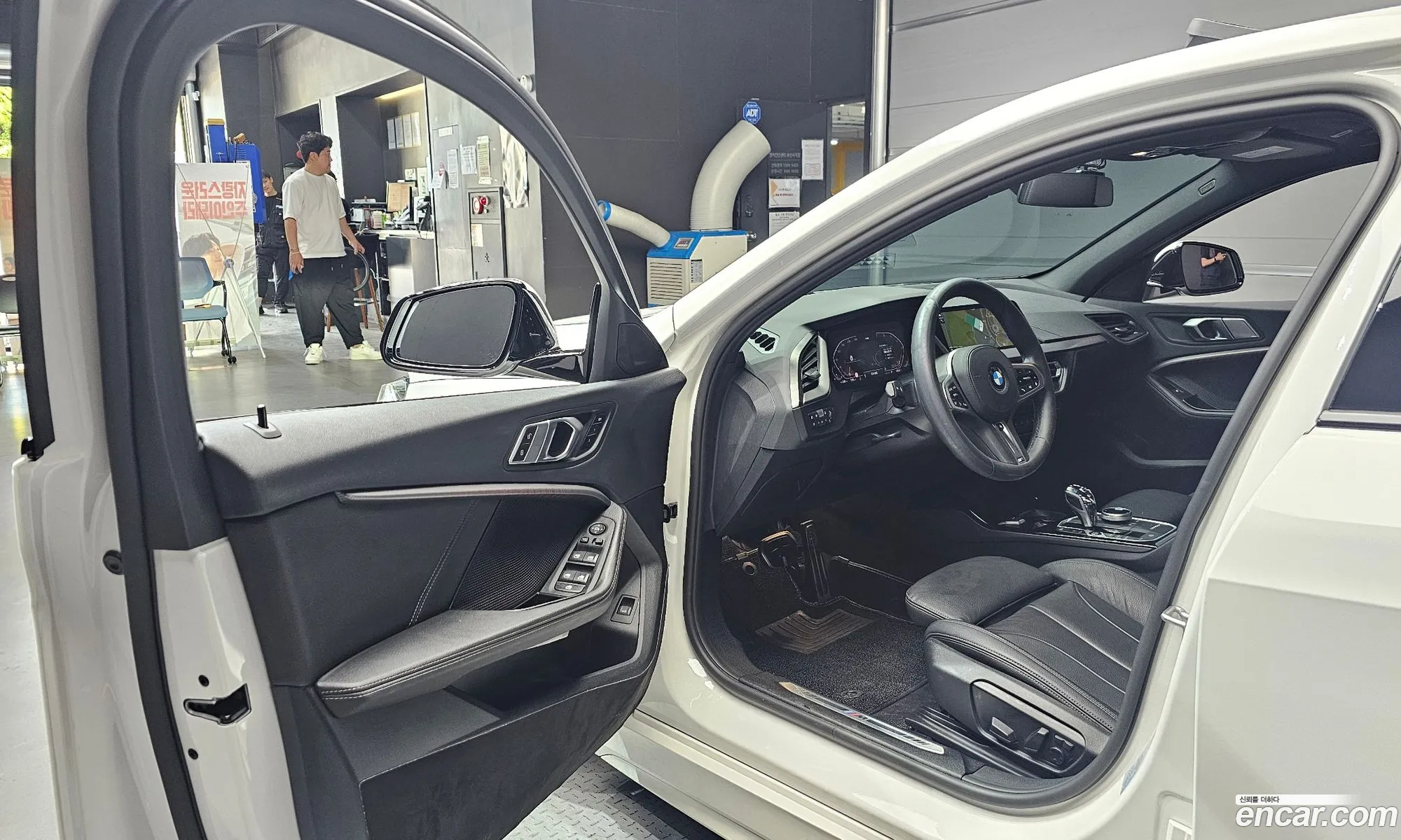 BMW 1 Series 2021 — 20