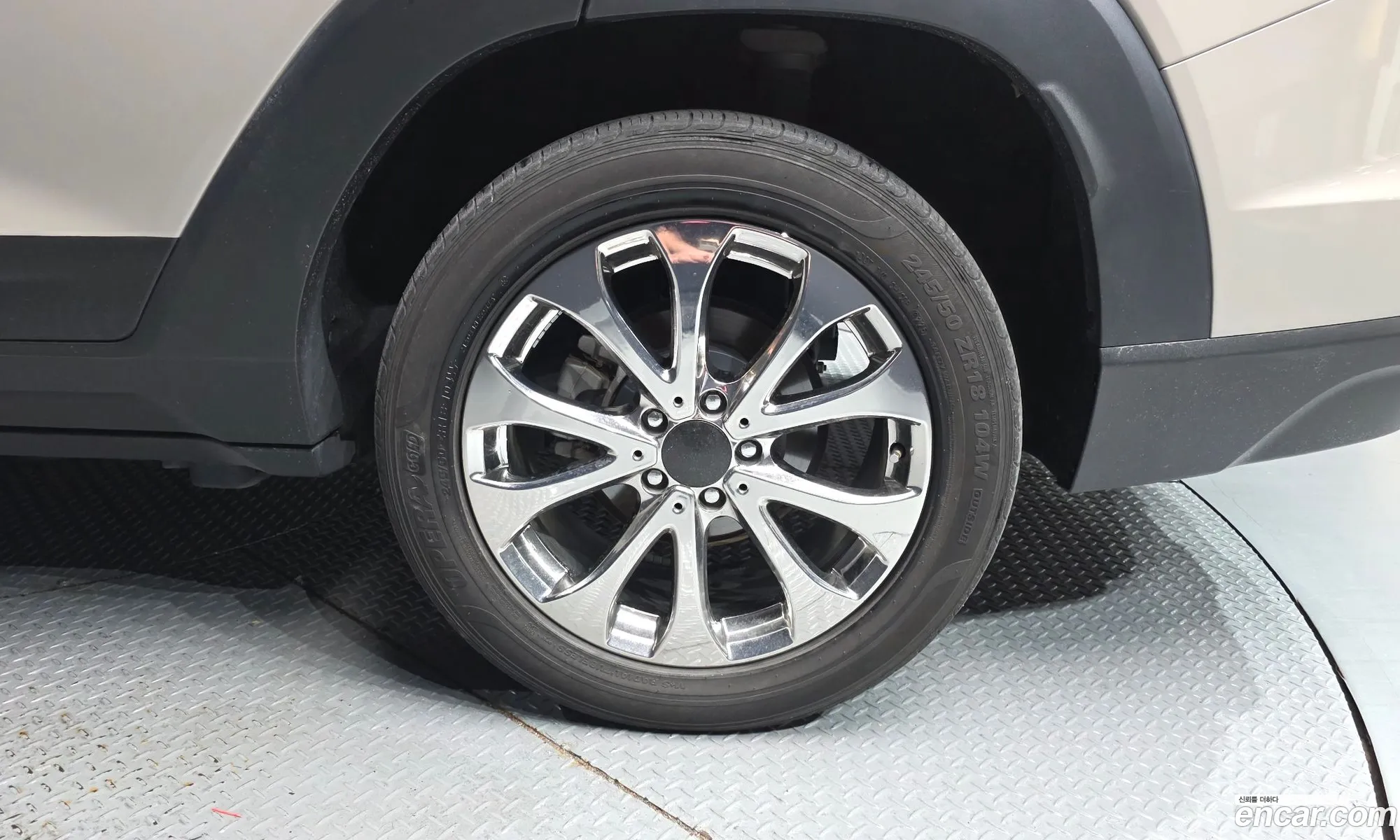 KG Mobility (SsangYong) Torres EVX