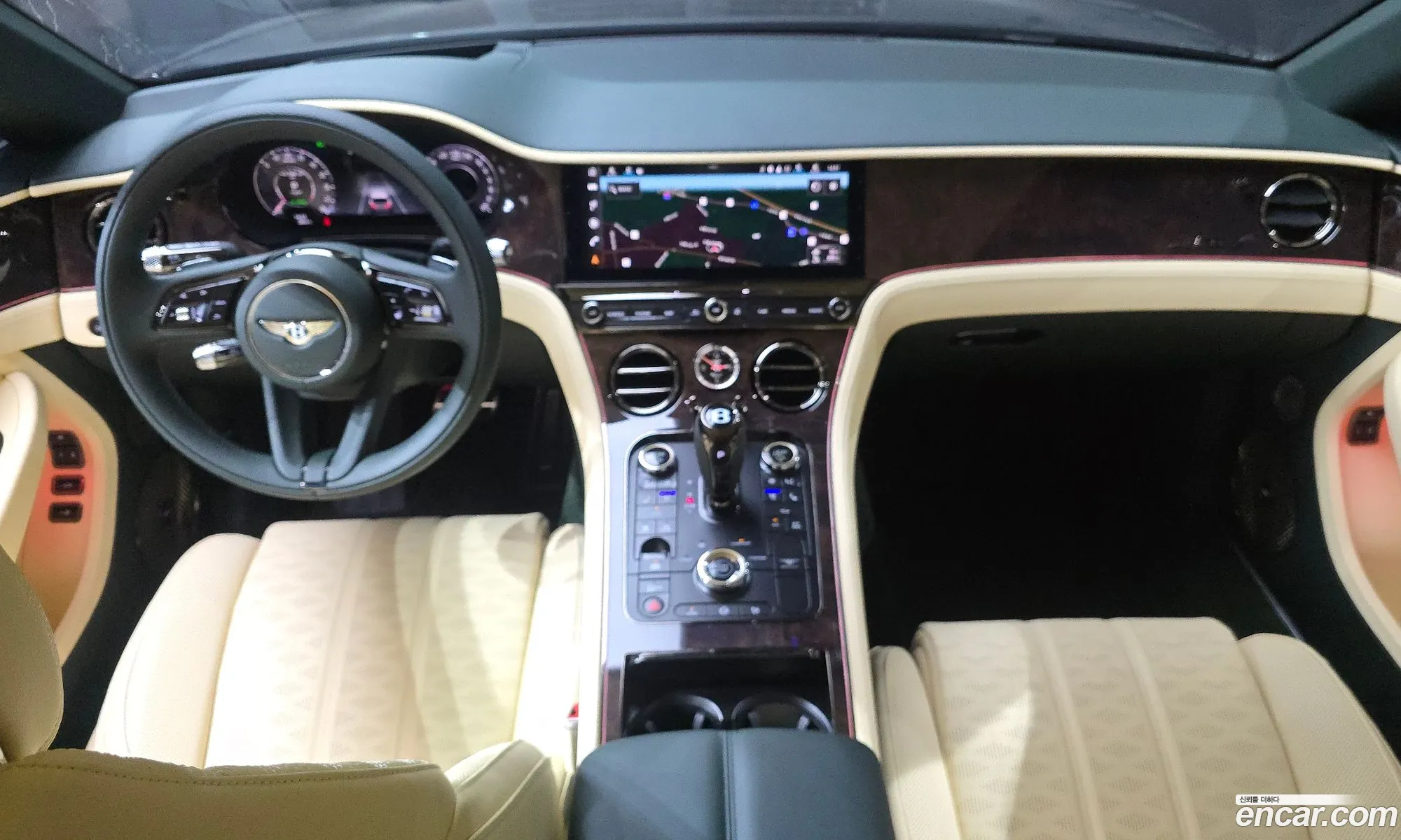 Bentley Continental GT 2025 SCBCR13S0SC020646 — 26