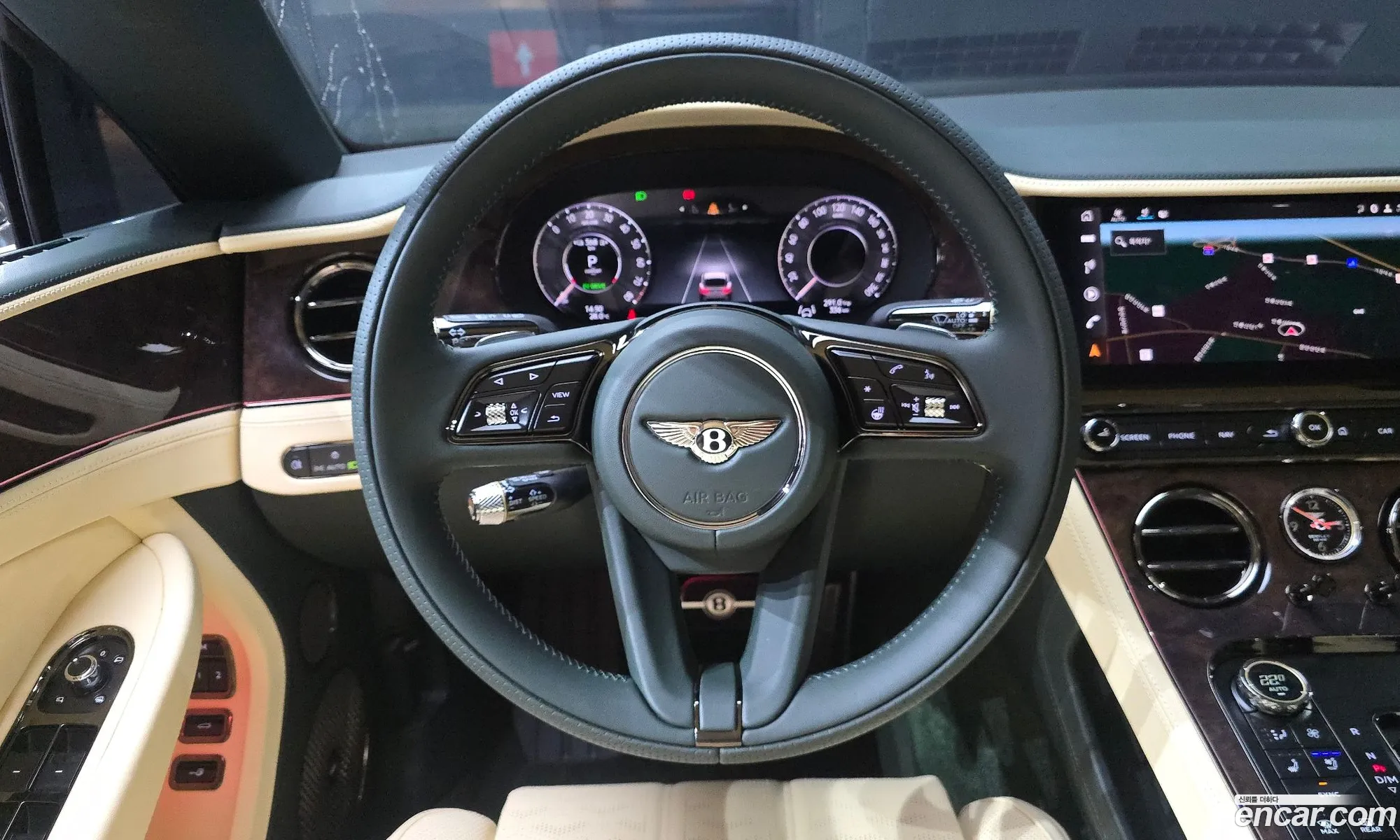 Bentley Continental GT 2025 SCBCR13S0SC020646 — 32