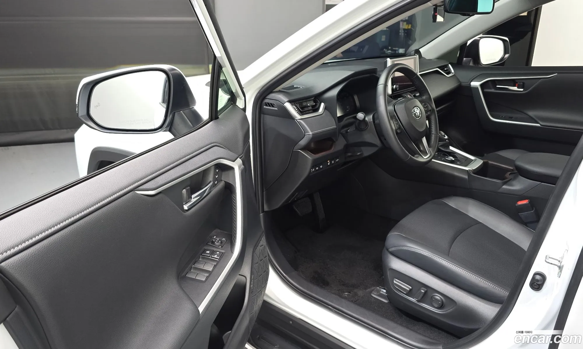 Toyota RAV4 2024 — 13