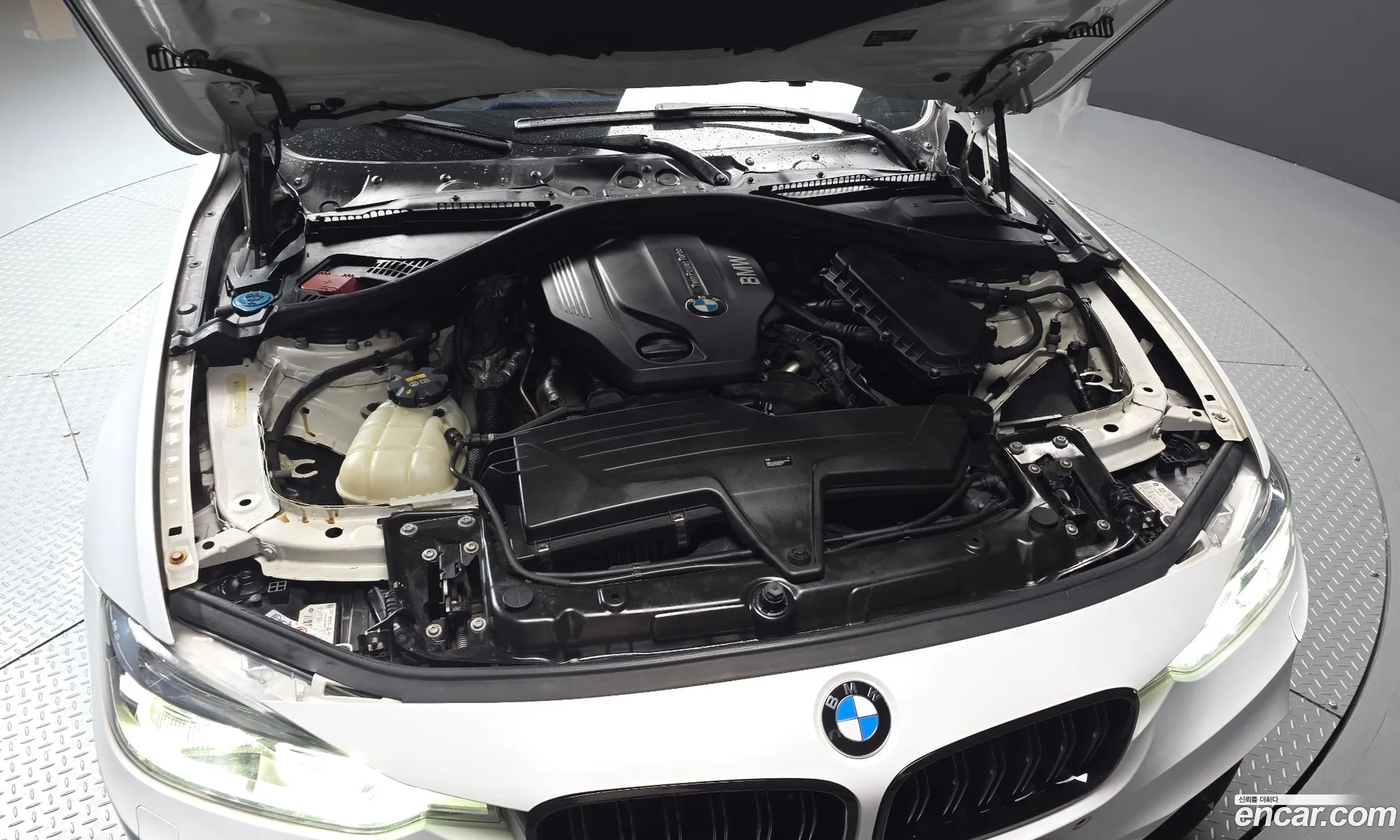 BMW 3 Series 2016 WBA8C5103GK642259 — 19
