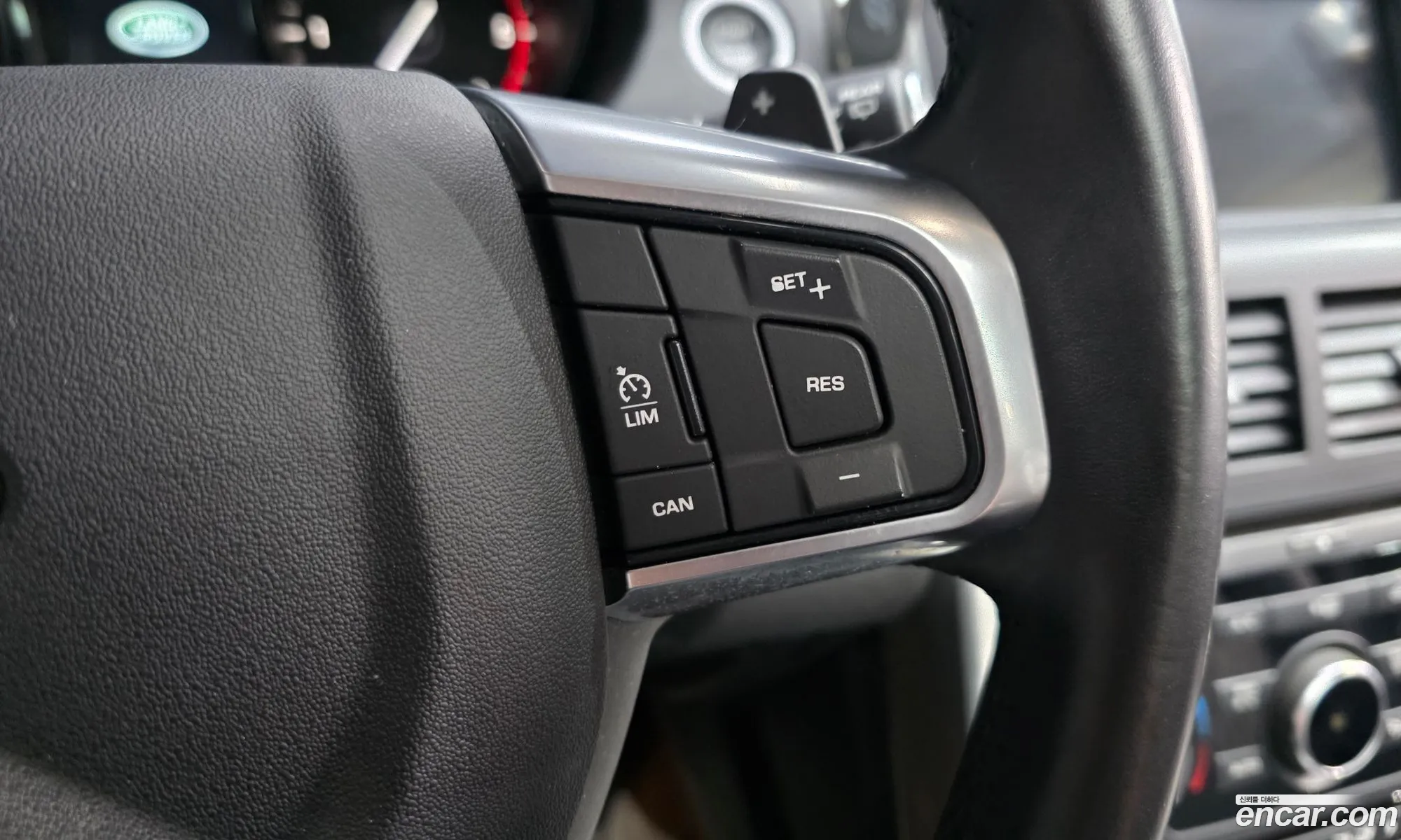 Land Rover Discovery Sport 2018 — 29