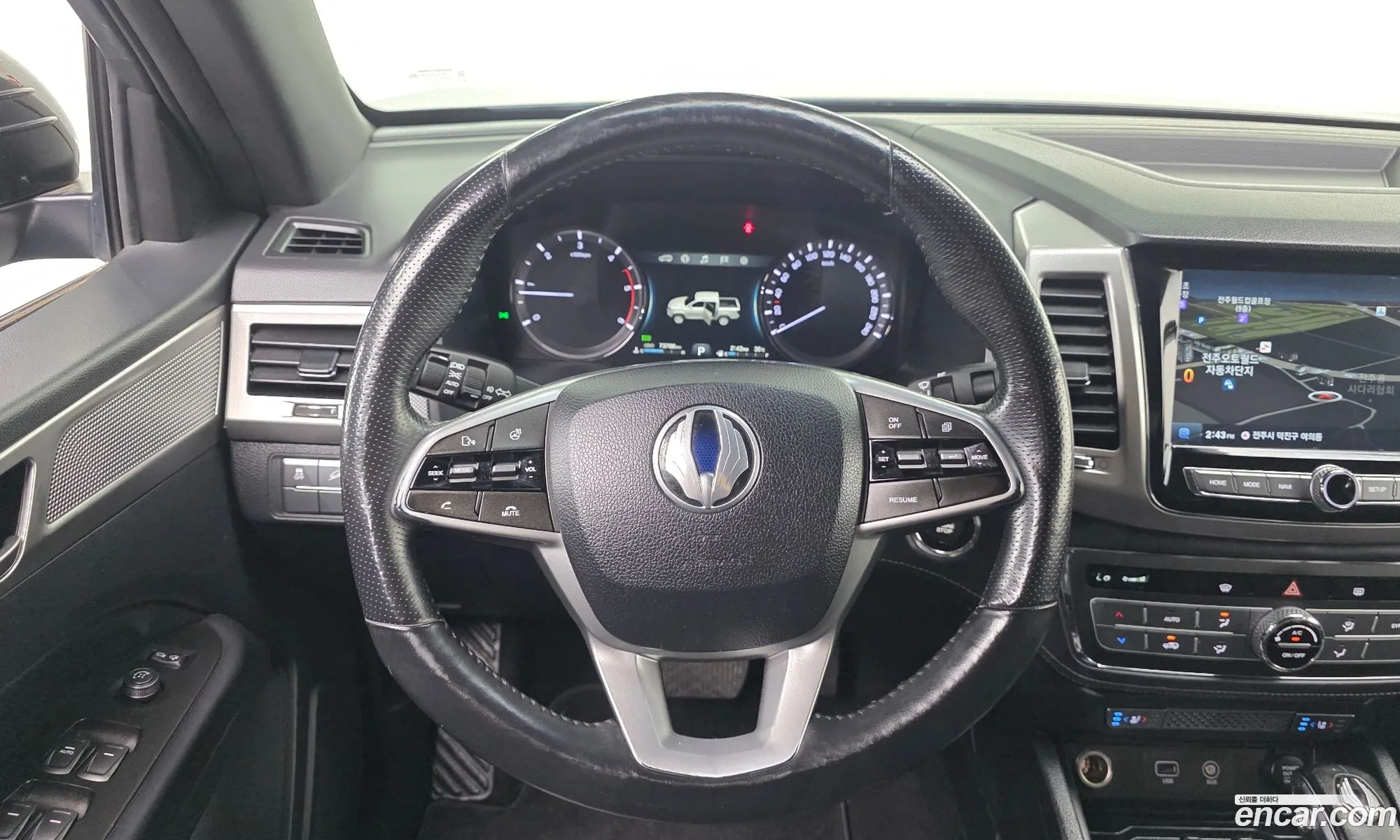 KG Mobility (SsangYong) Rexton Sports Khan 2019 — 26