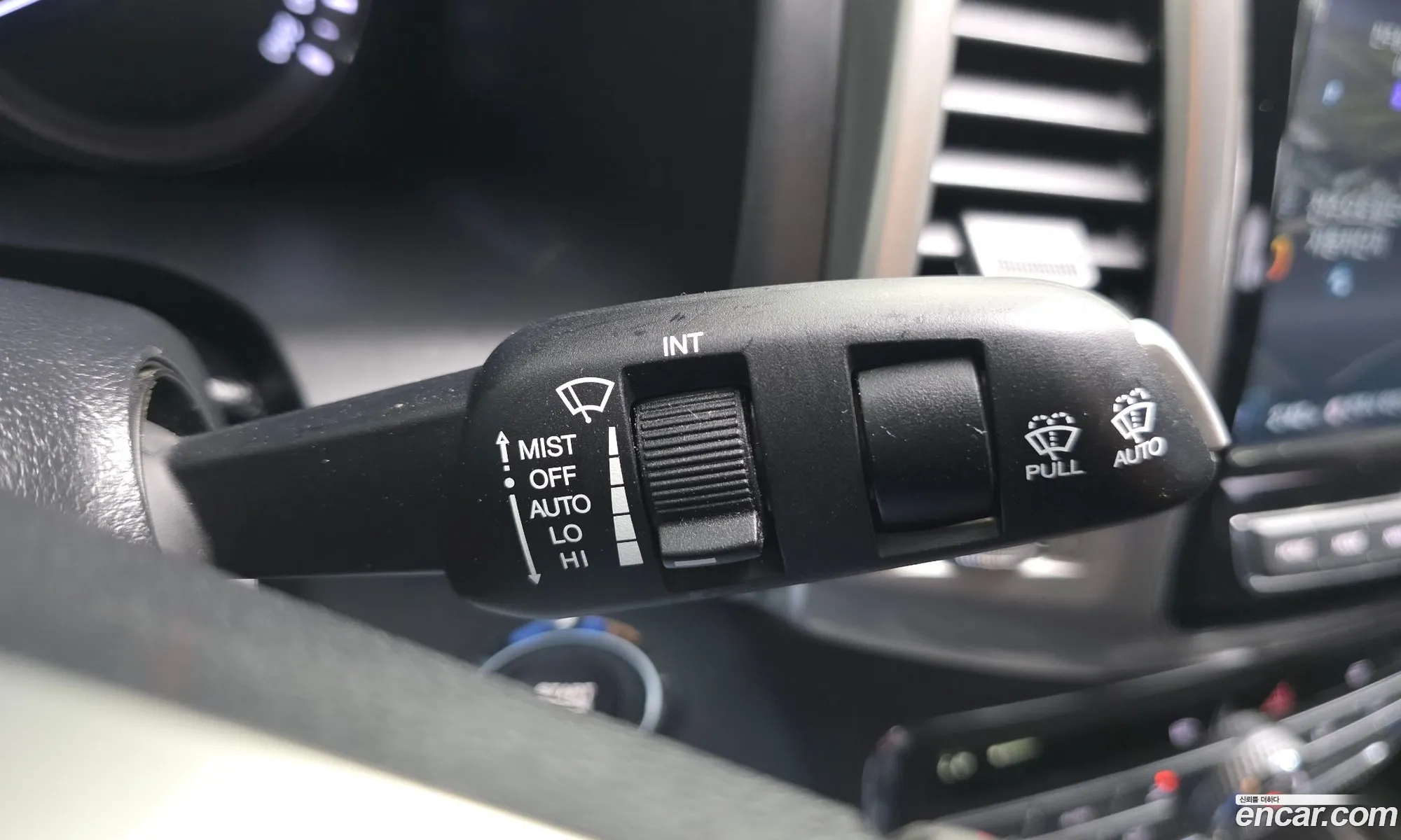 KG Mobility (SsangYong) Rexton Sports Khan 2019 — 11