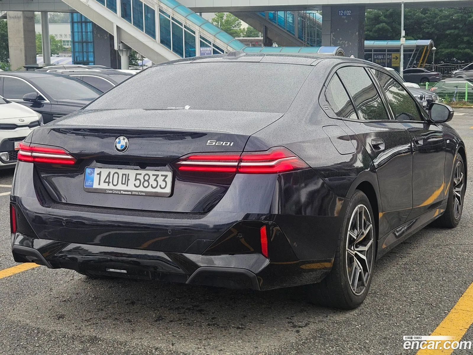 BMW 5 Series 2025 — 13