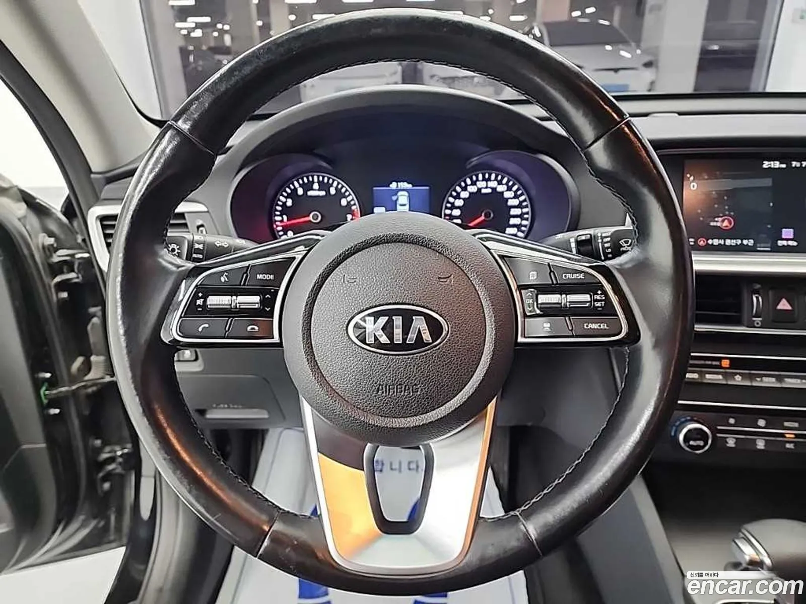 Kia K5 2019 — 13