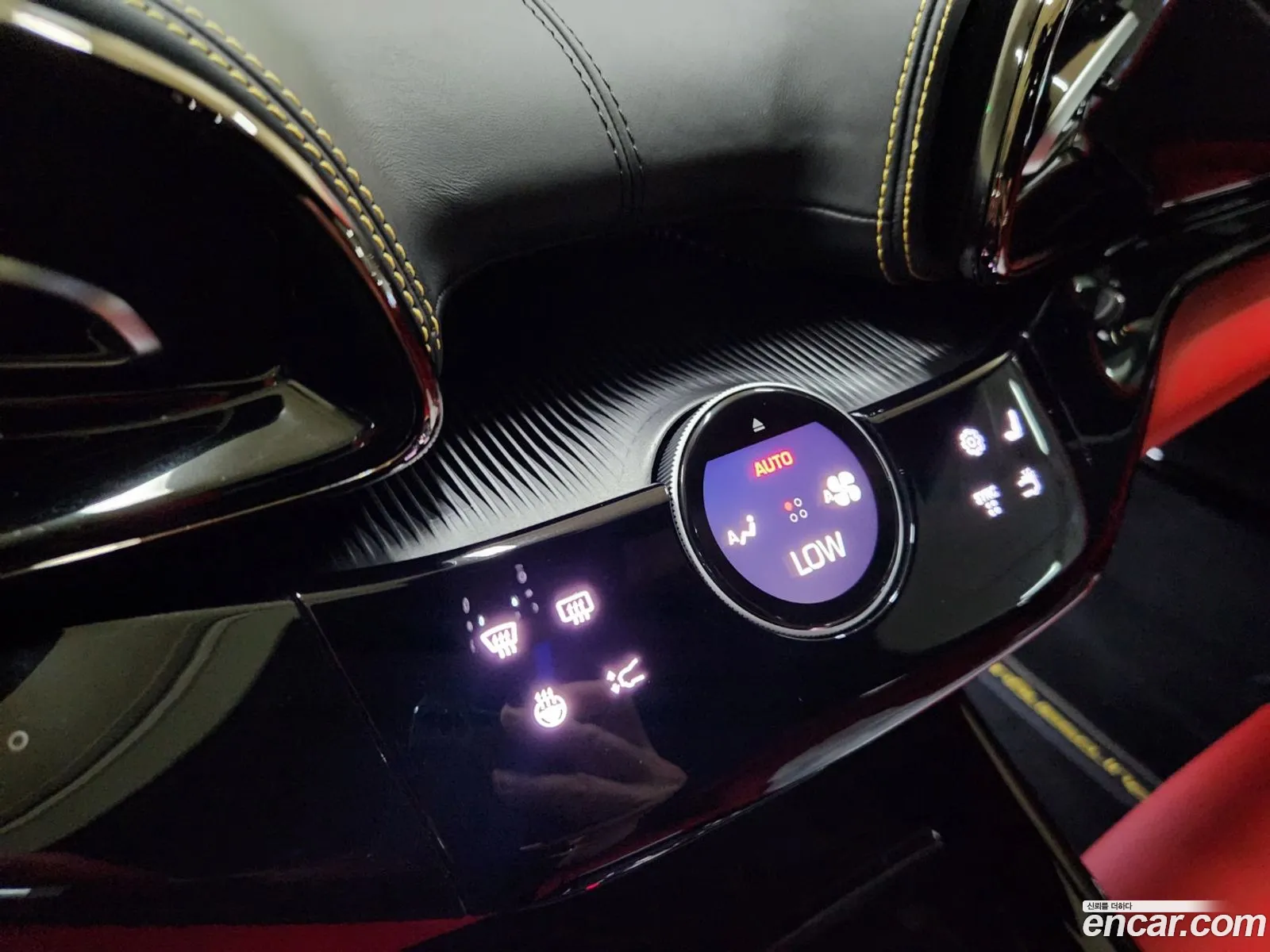 Ferrari Purosangue 2024 — 10