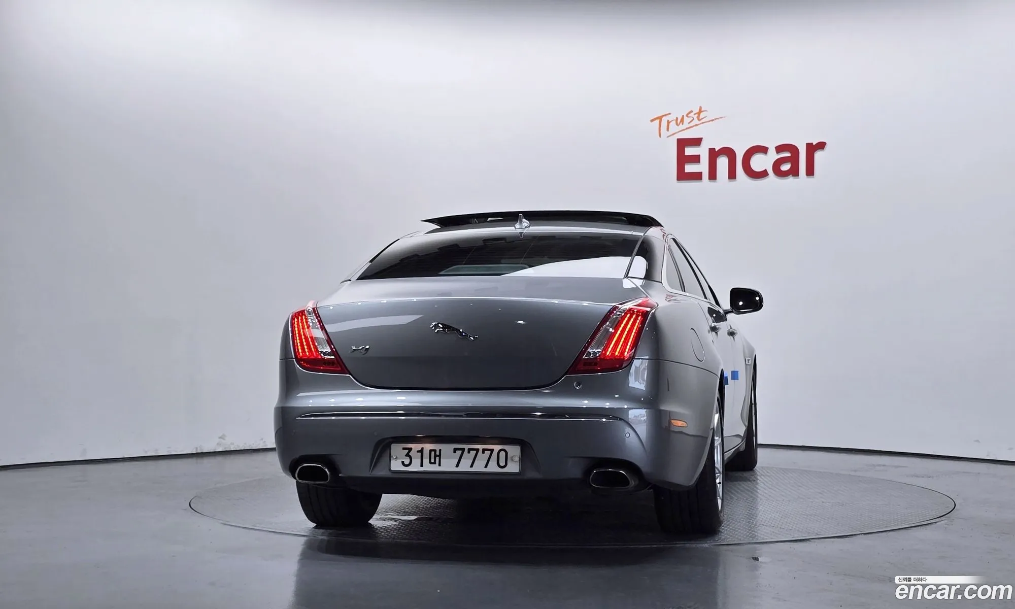 Jaguar XJ 2014 SAJAA10S2EPV60630 — 13